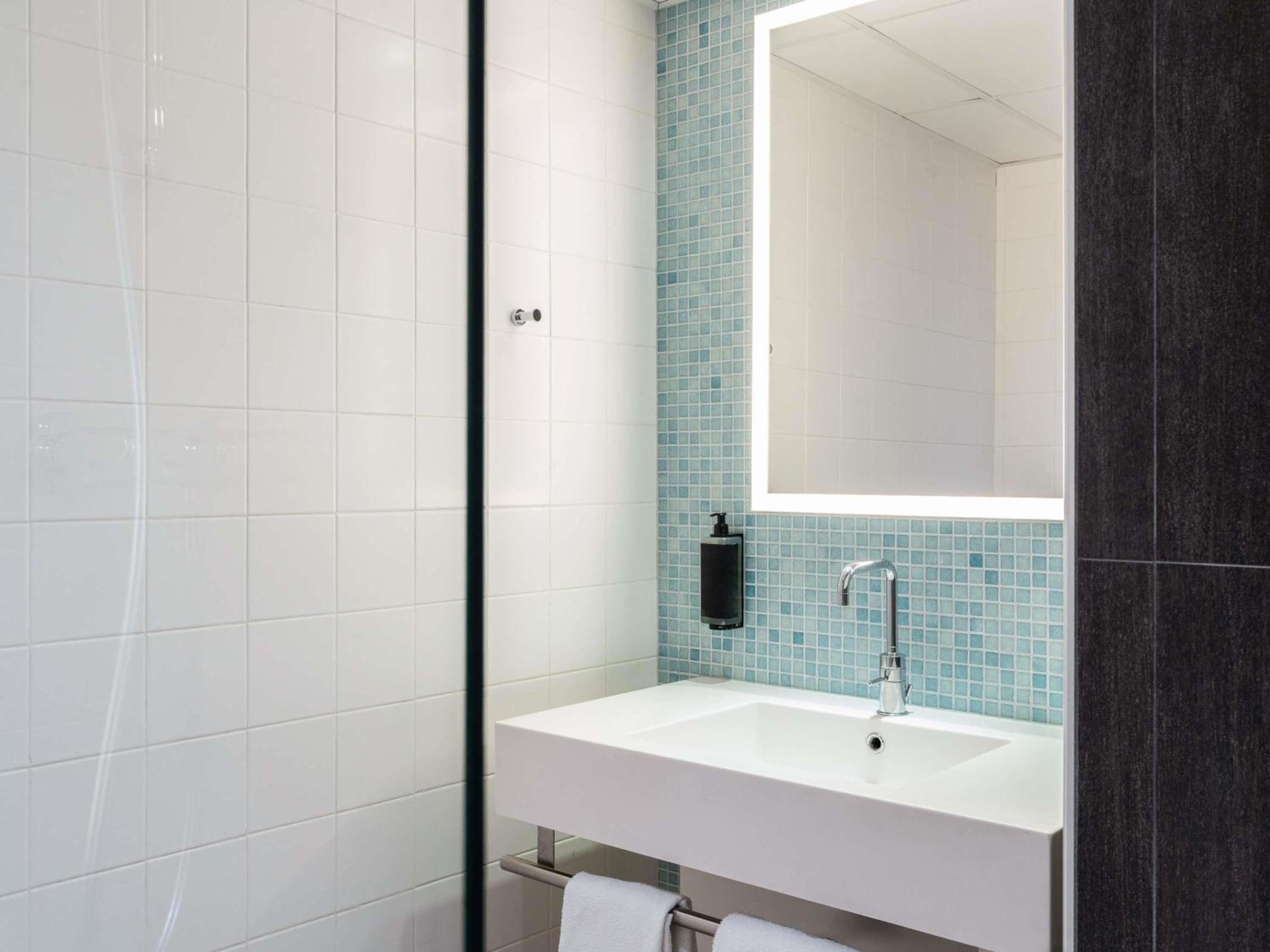 Comfort Queen Room with Garden View