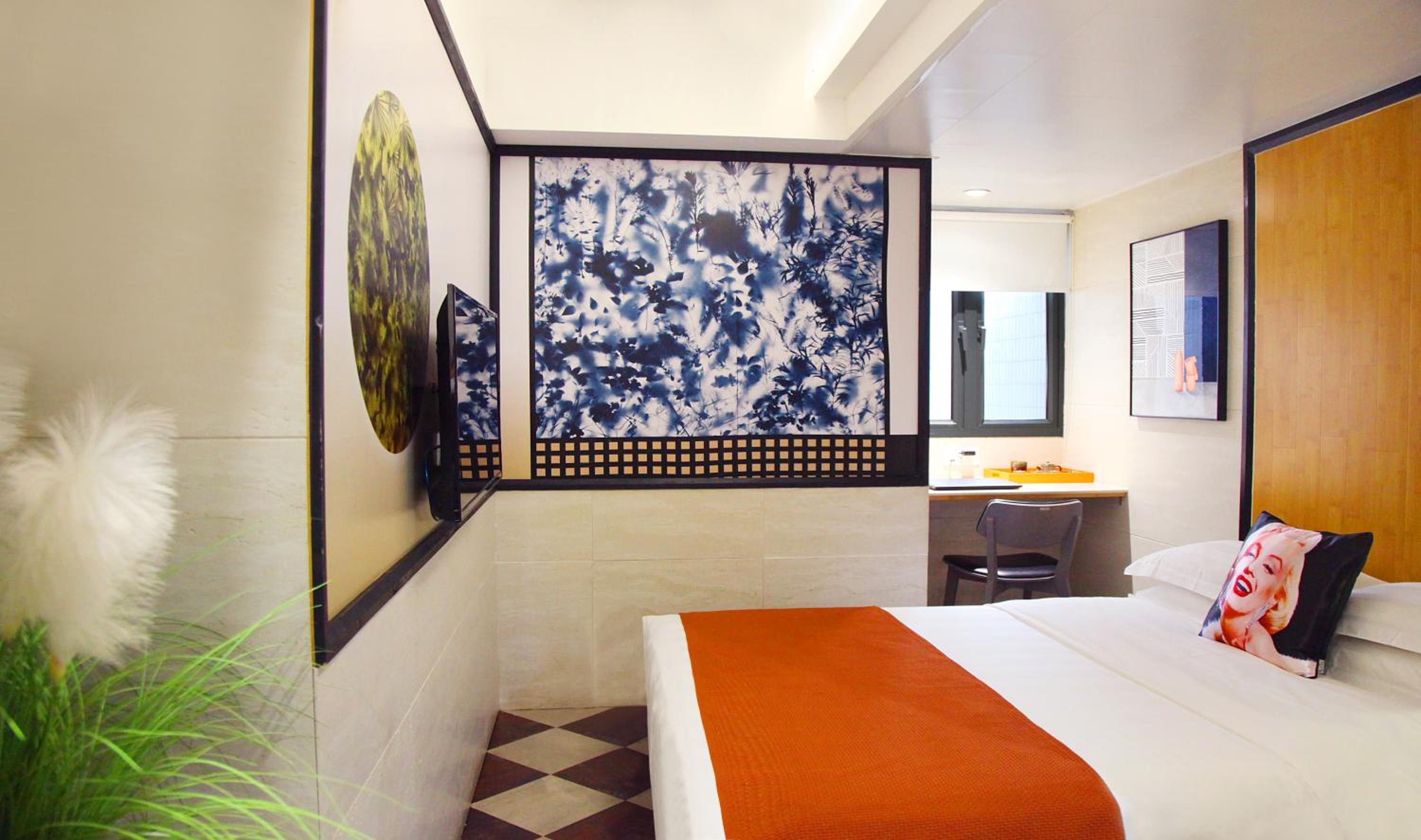 Exquisite Queen Room