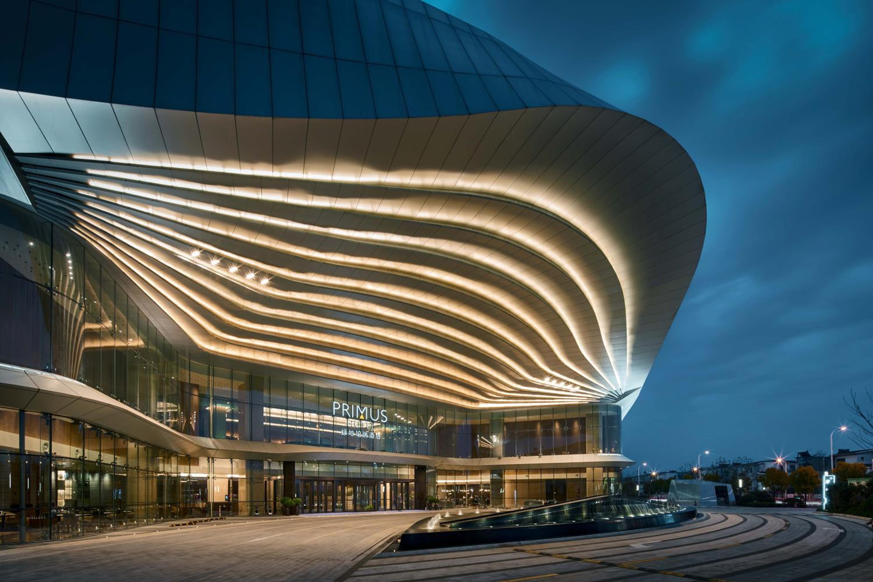 Club Deluxe Twin Room