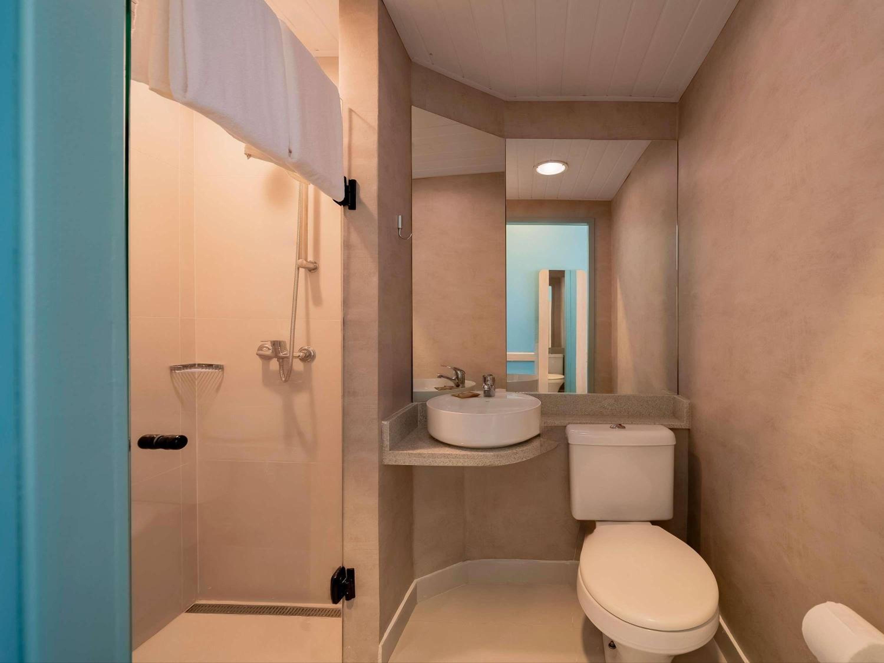 Quarto Duplo Classic com Banheiro Unificado