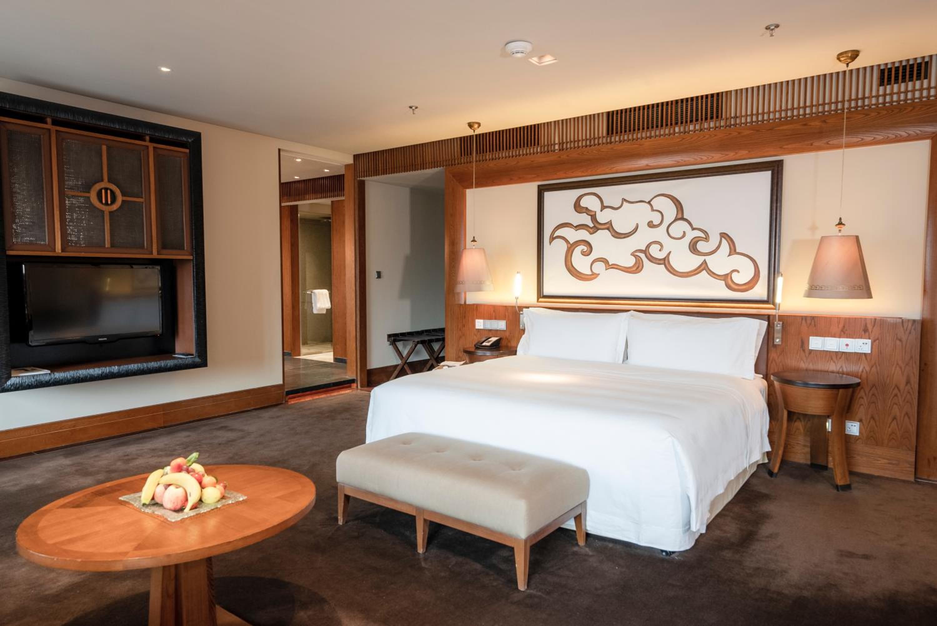 Lhasa Suite With Potala View Room