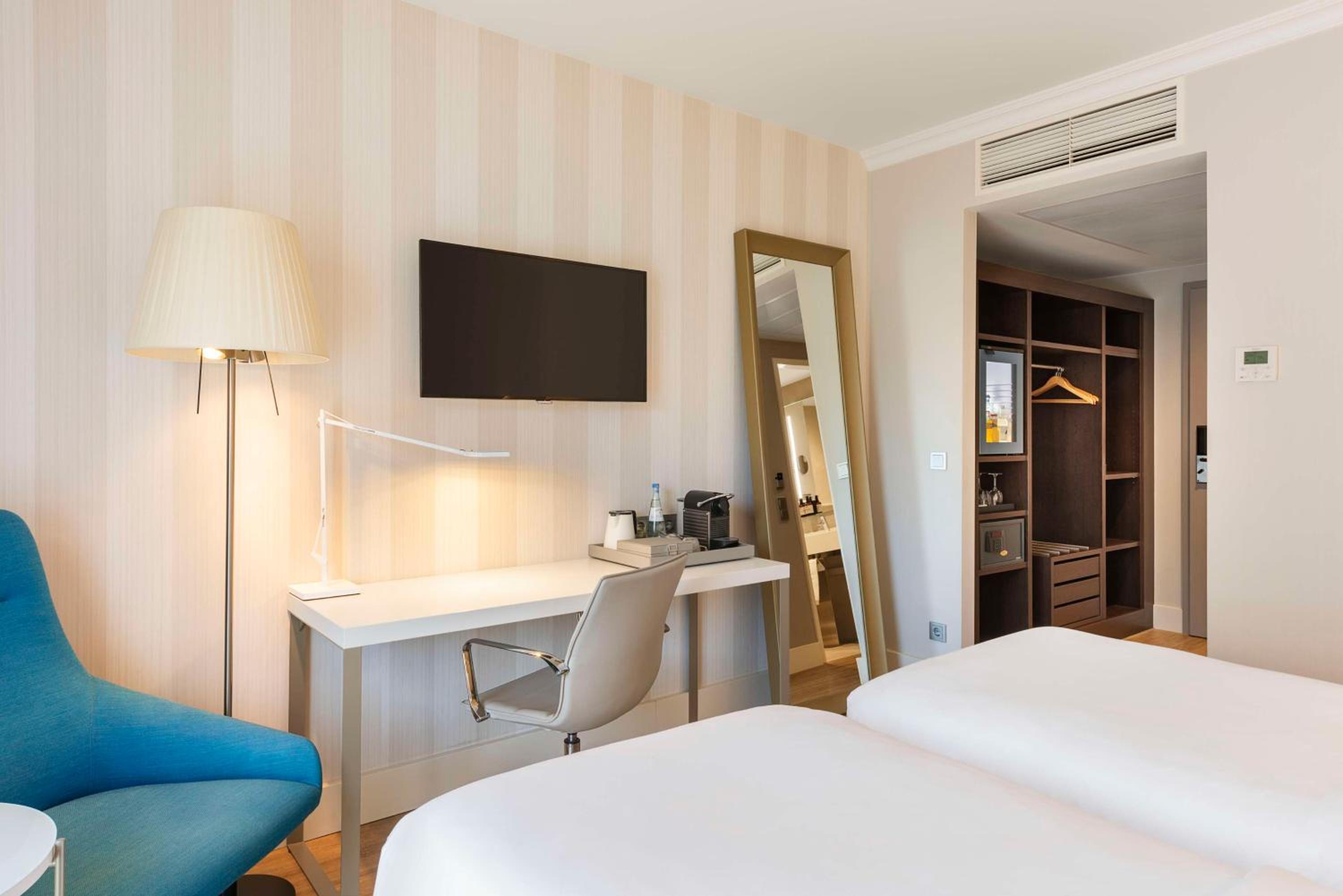 Superior Room with Extrabed