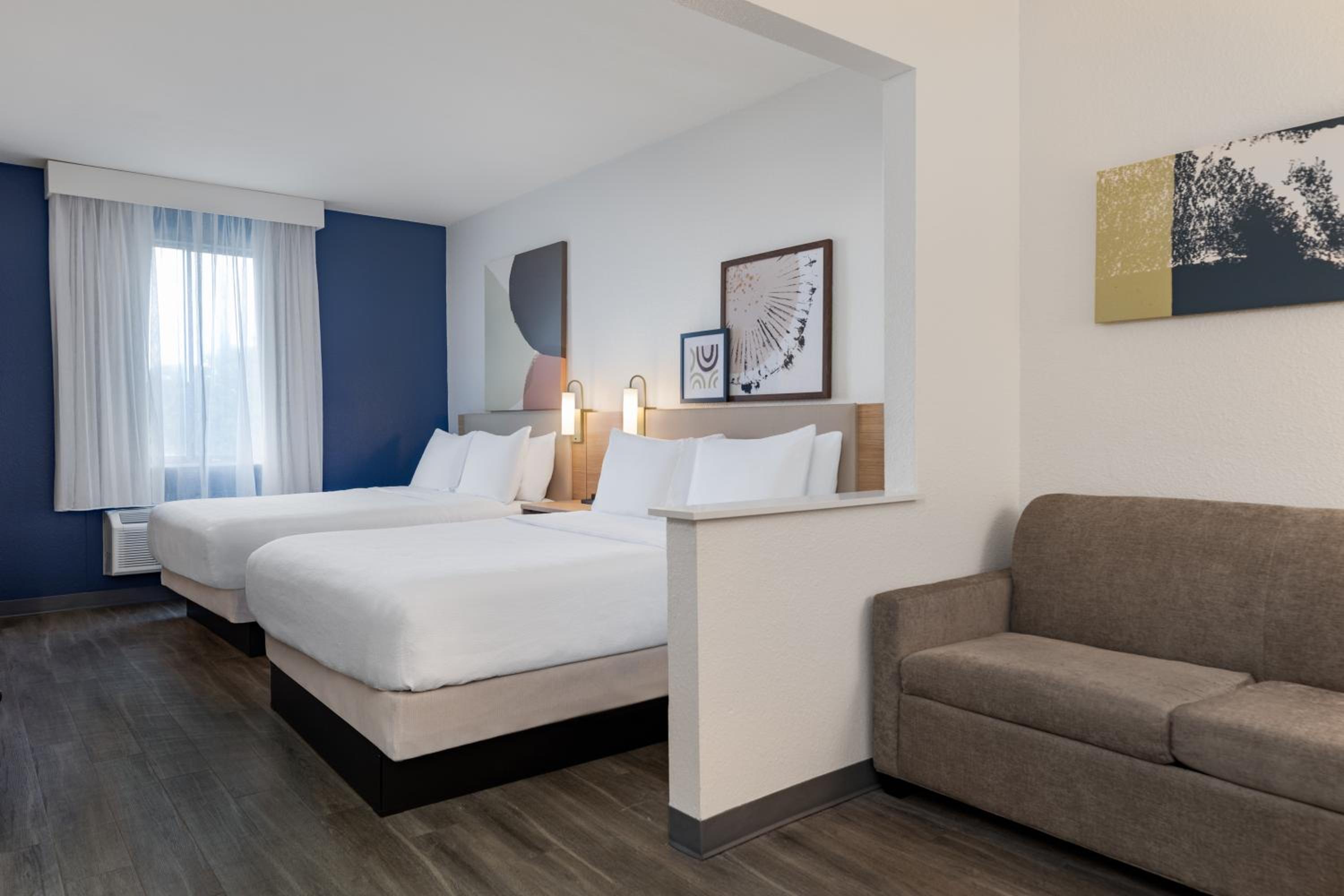 Queen Room with Two Queen Beds