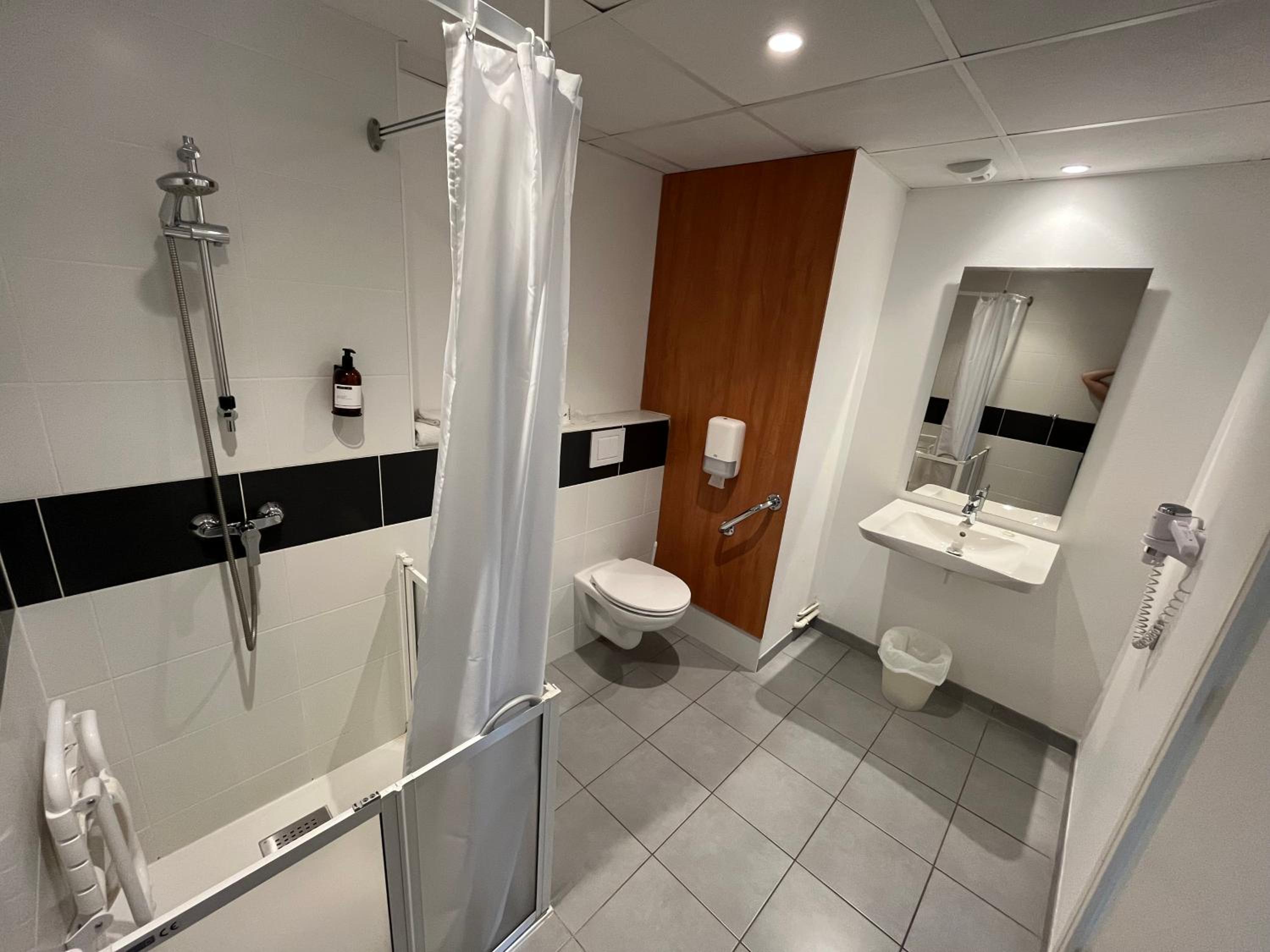 Family Room - Disability Access