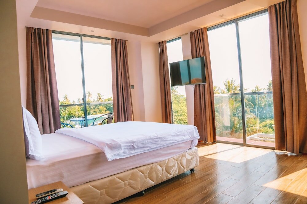 Junior Studio Suite