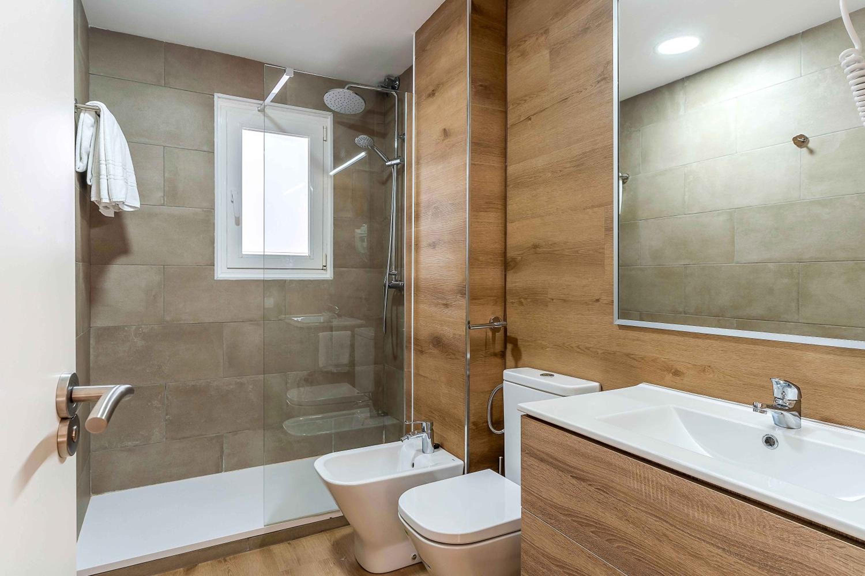 Two-Bedroom Apartment (4 Adults) - Top Floor without Elevator