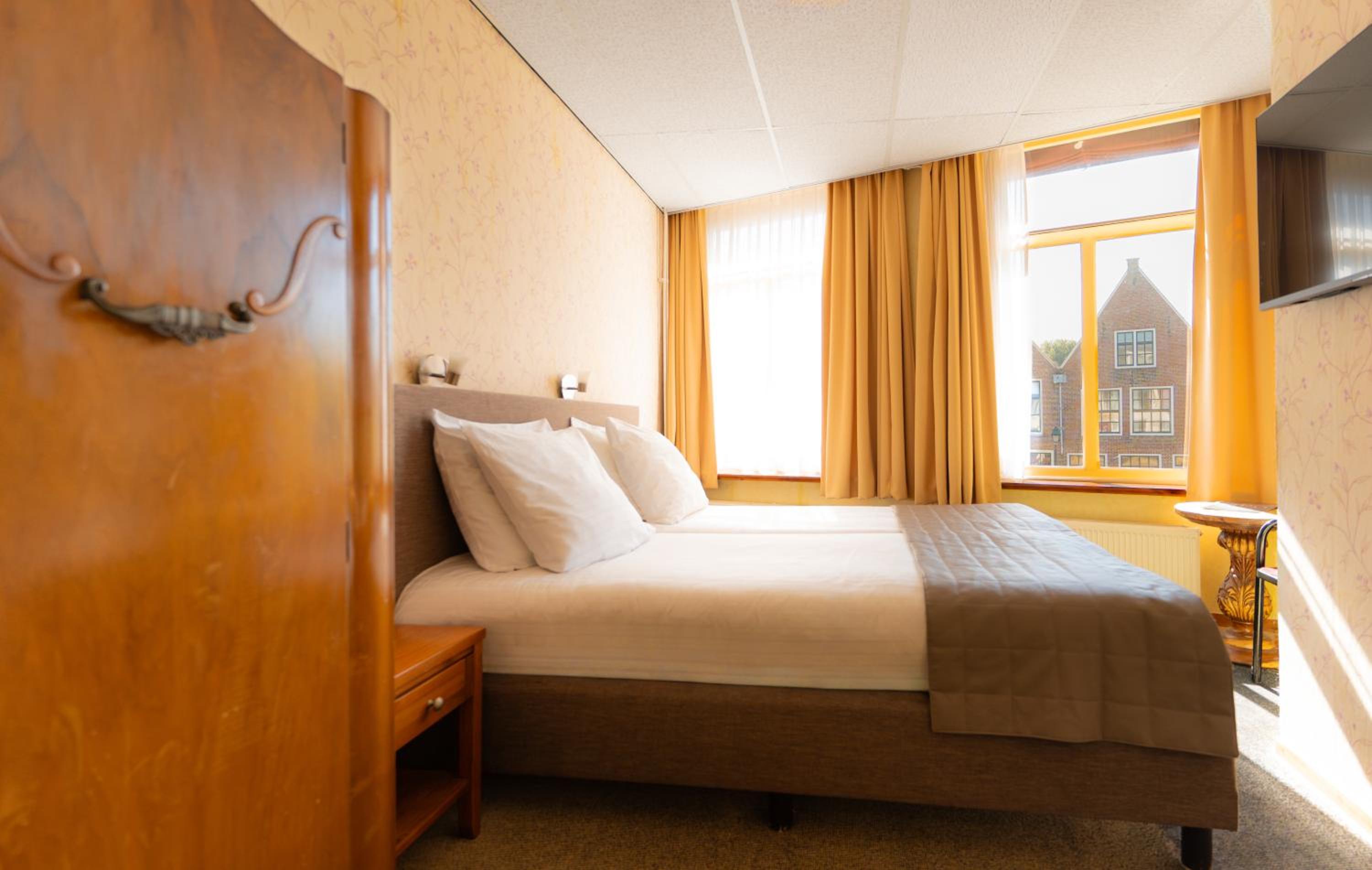 Budget kamer met badkamer extern