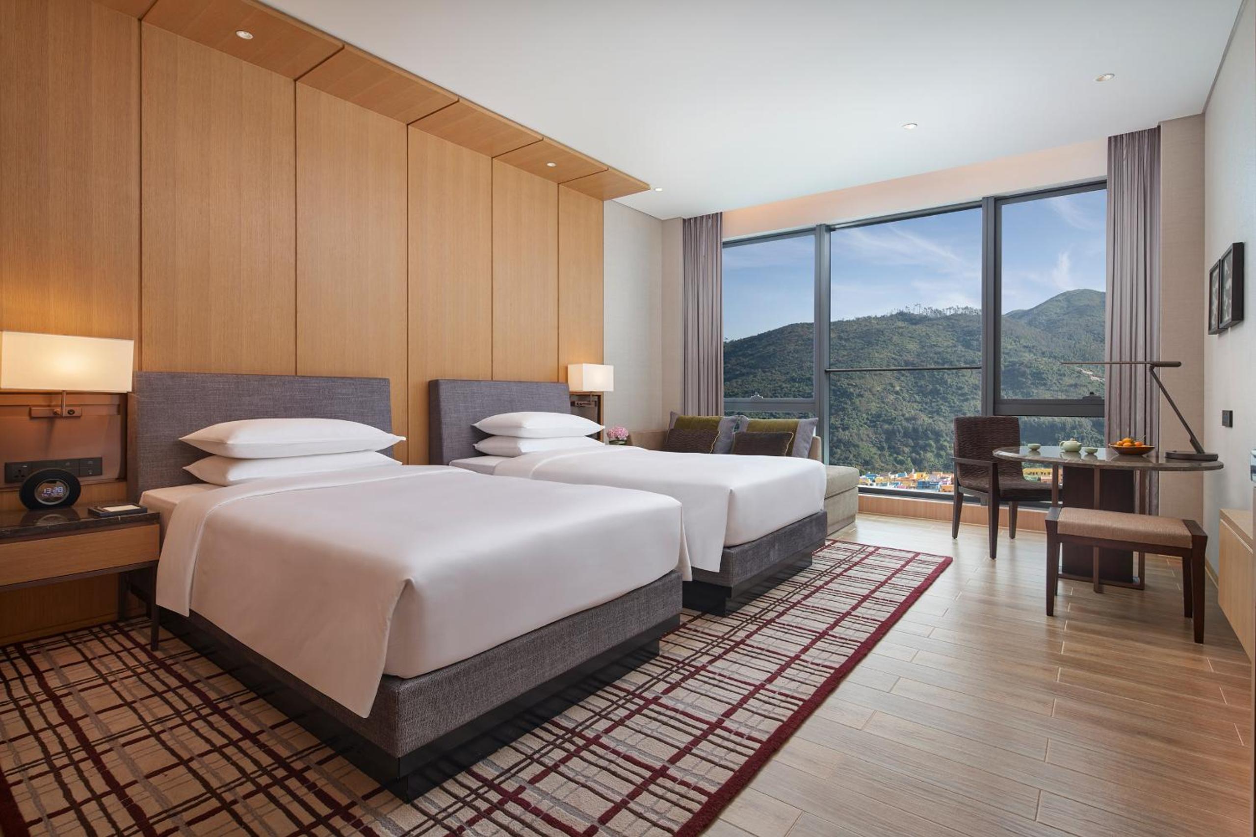 Twin Room with Mountain View