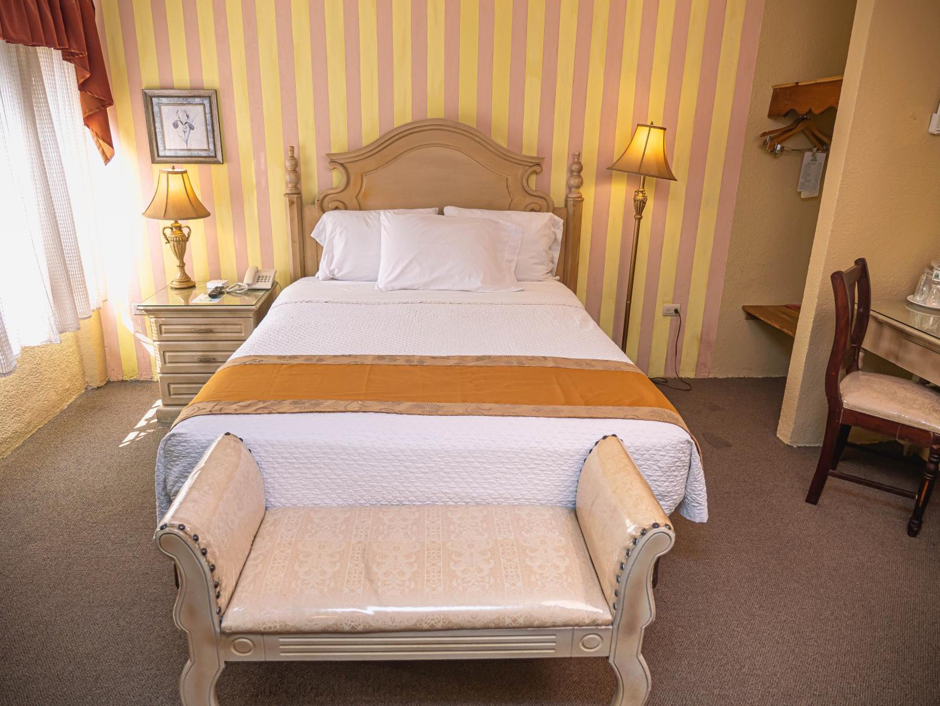 Queen Room