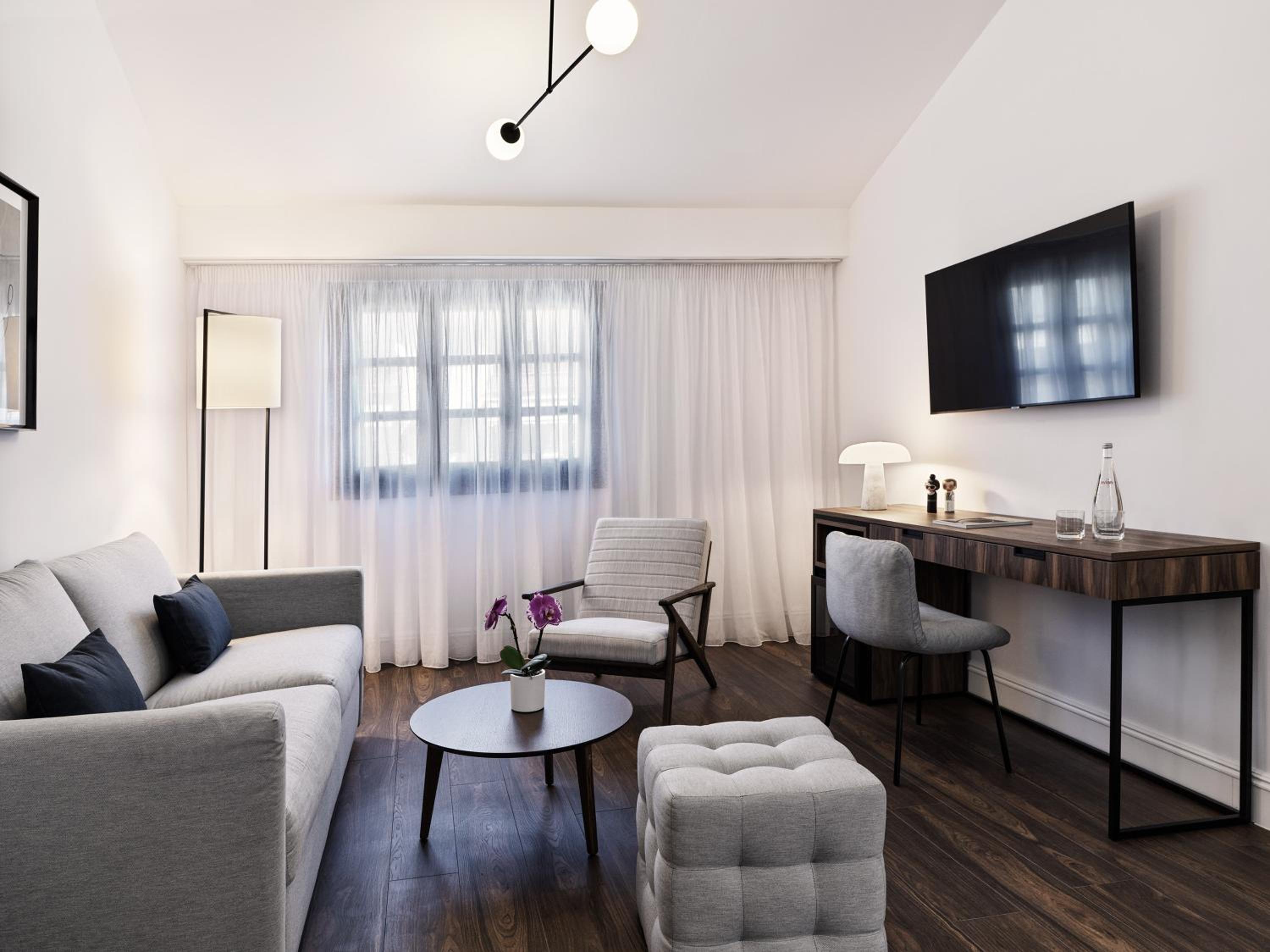 Executive Suite