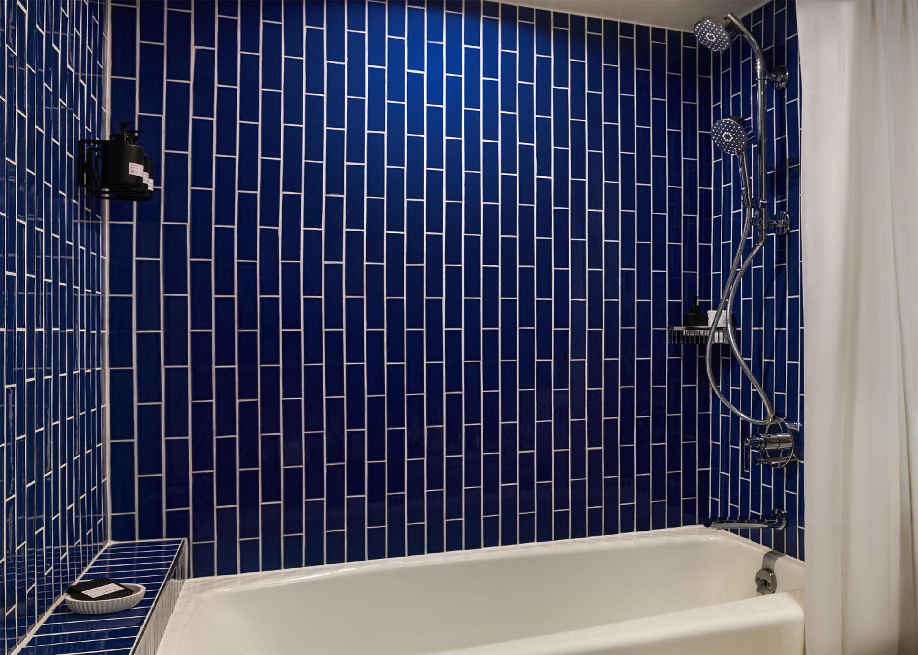 Deluxe Queen Room with Two Queen Beds