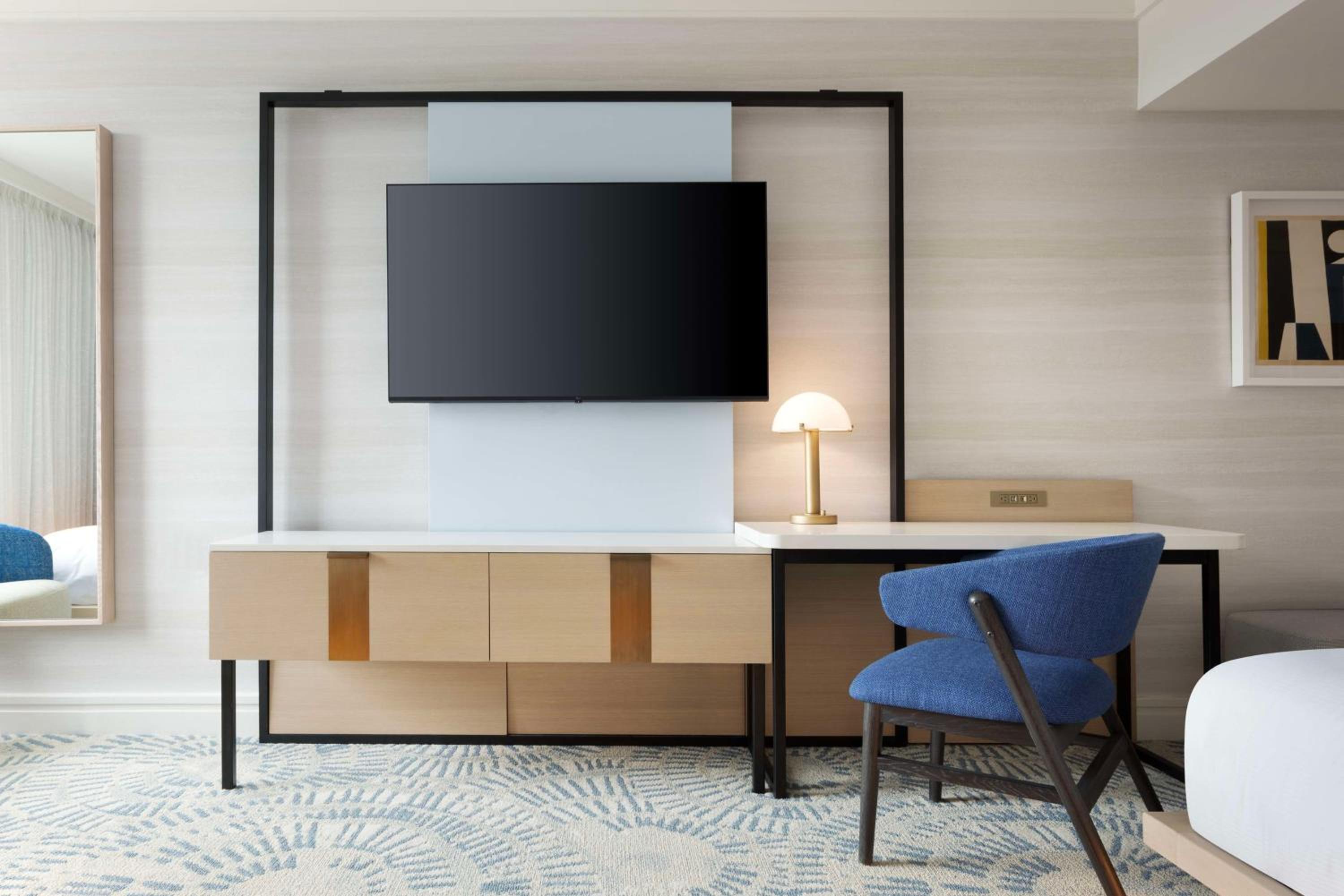 Deluxe Queen Room with Two Queen Beds