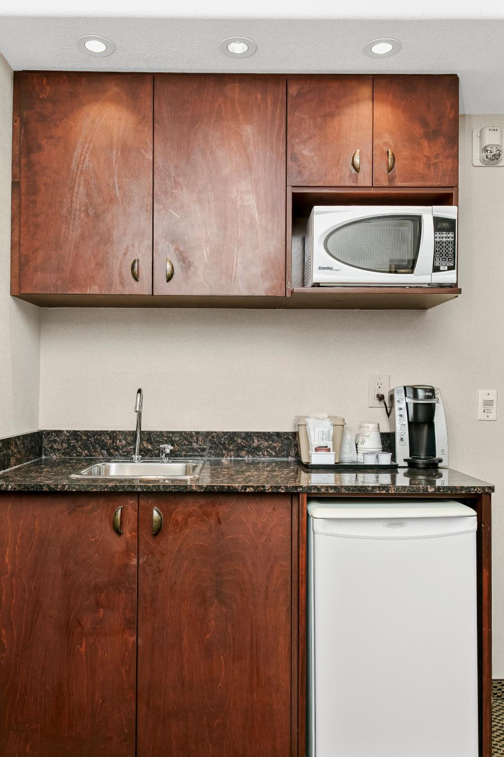 King Suite - Communication Accessible