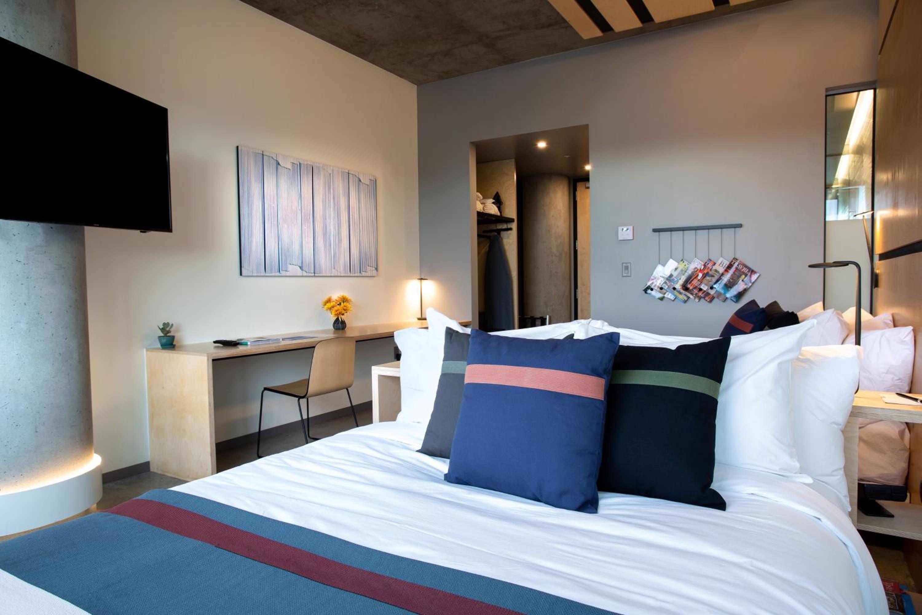 Mountain Double Queen