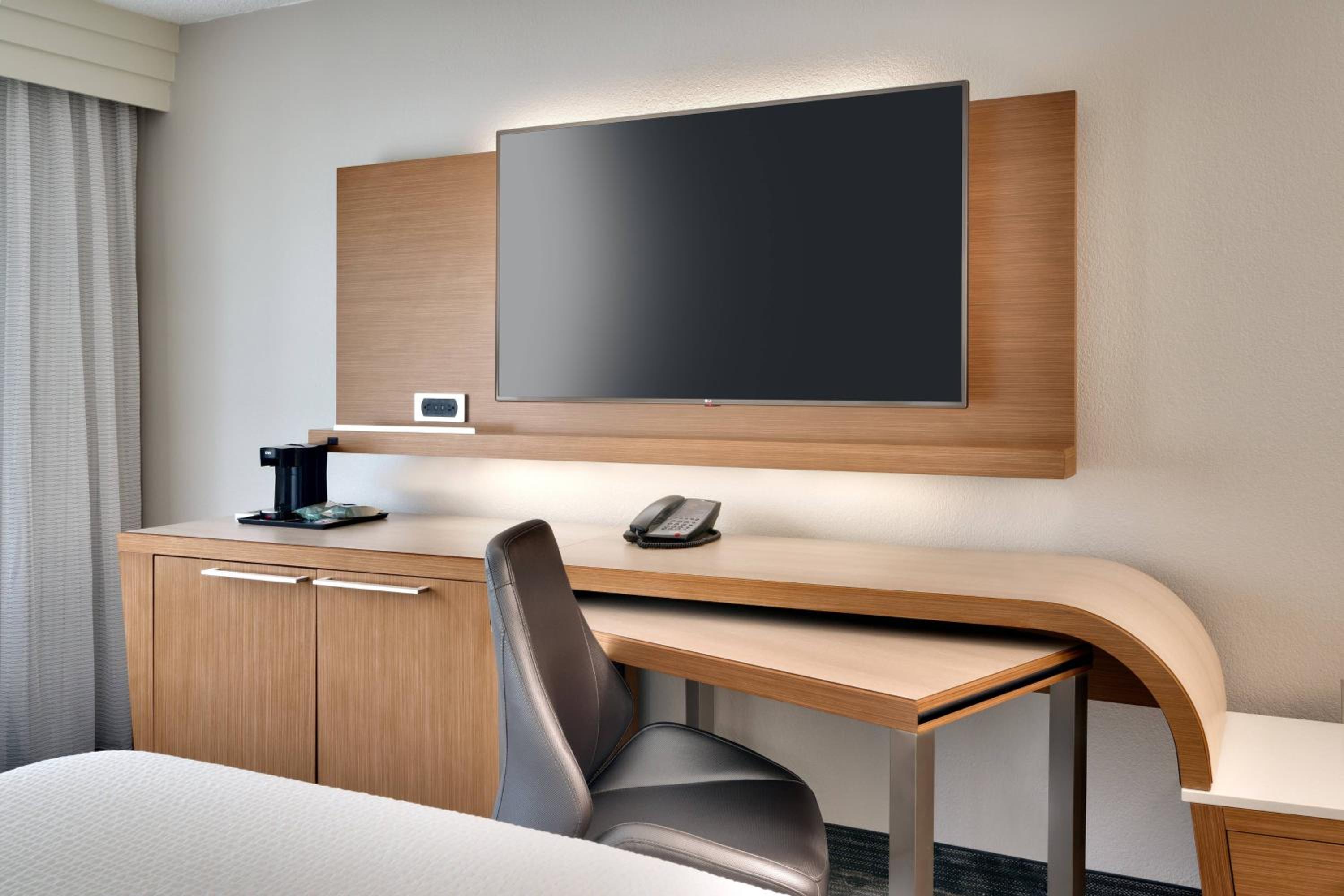 Queen Room with Two Queen Beds and Roll-in Shower - Mobility and Hearing Accessible