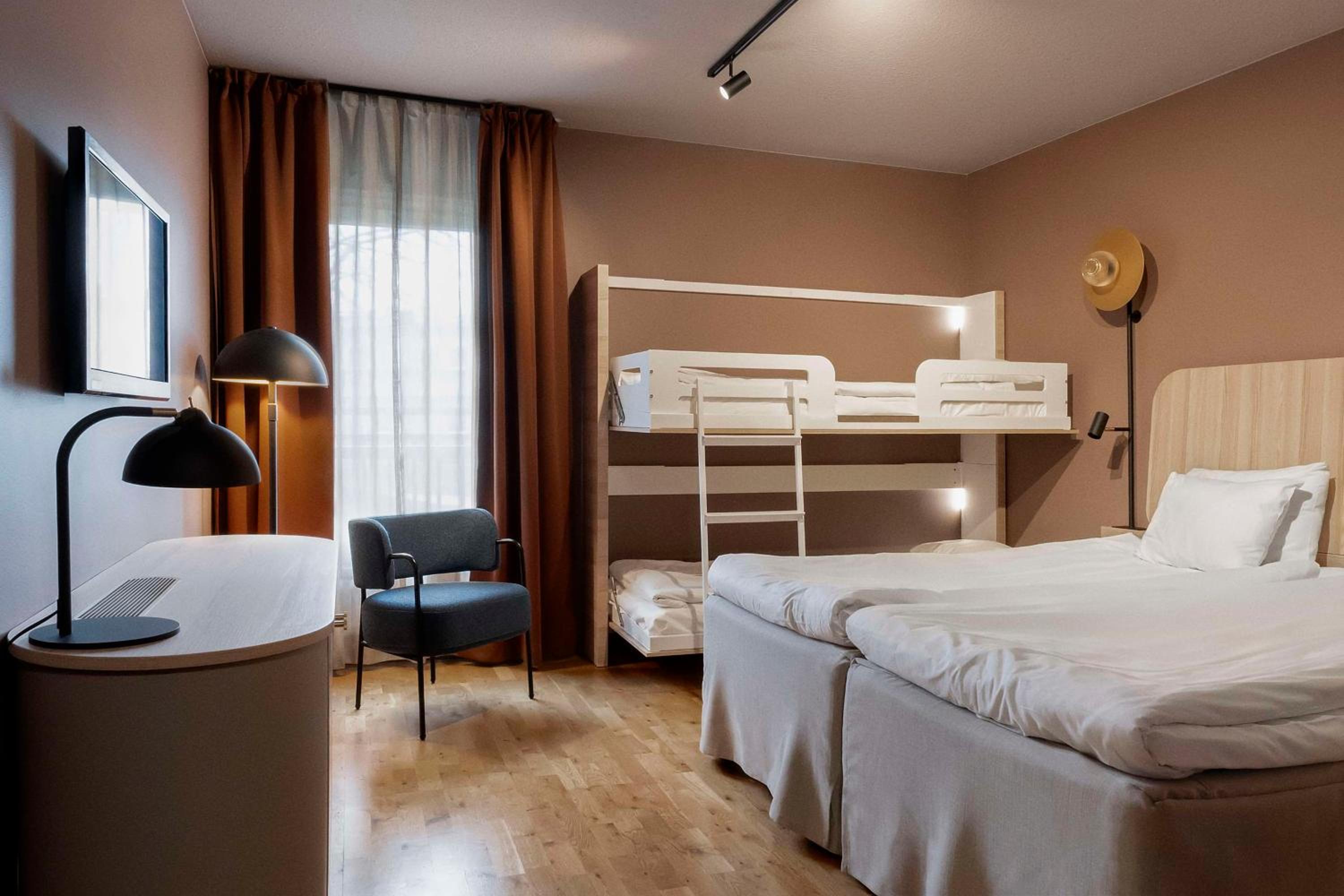 Standard Family Room