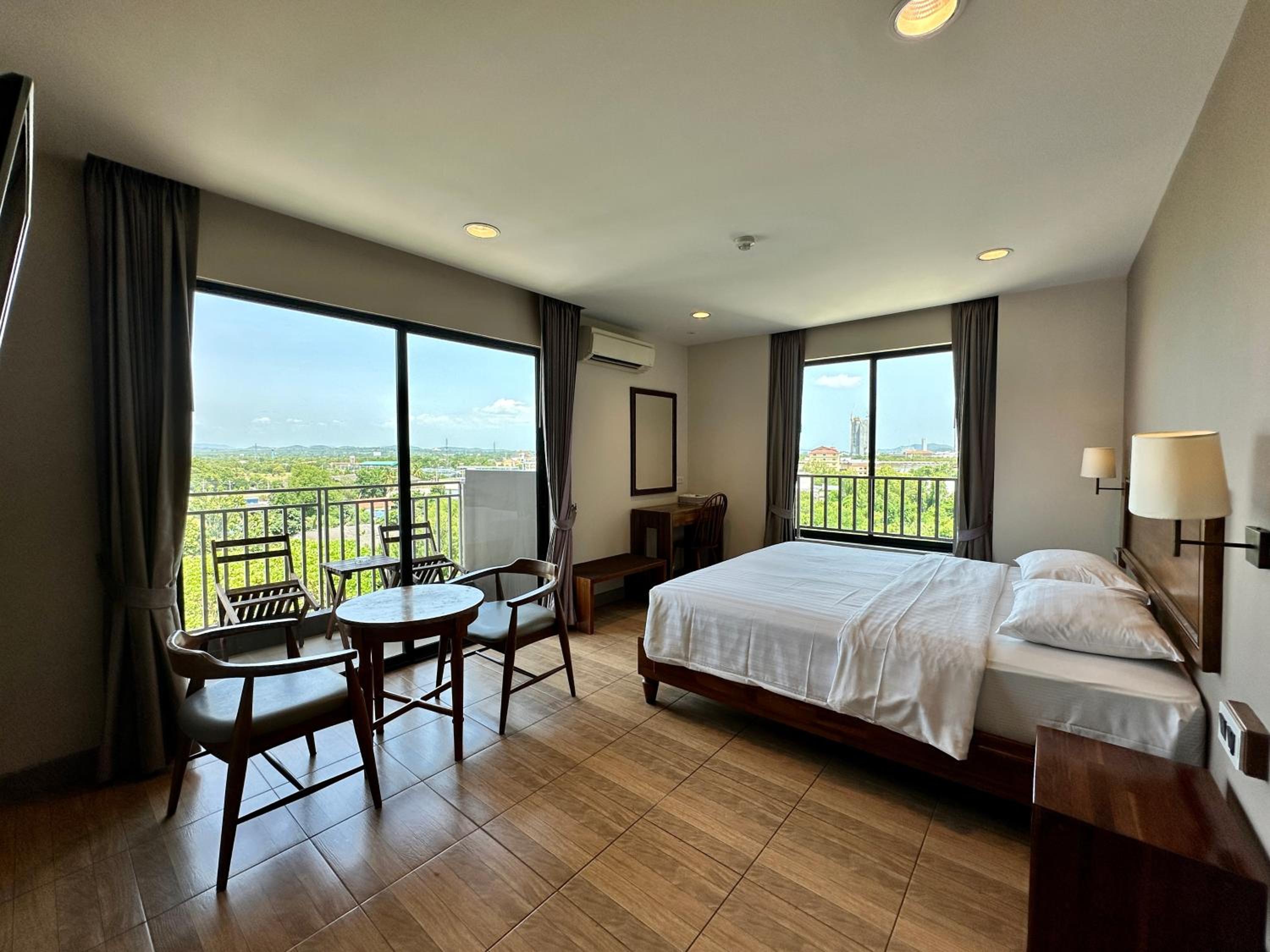 Deluxe Double Room with Bath