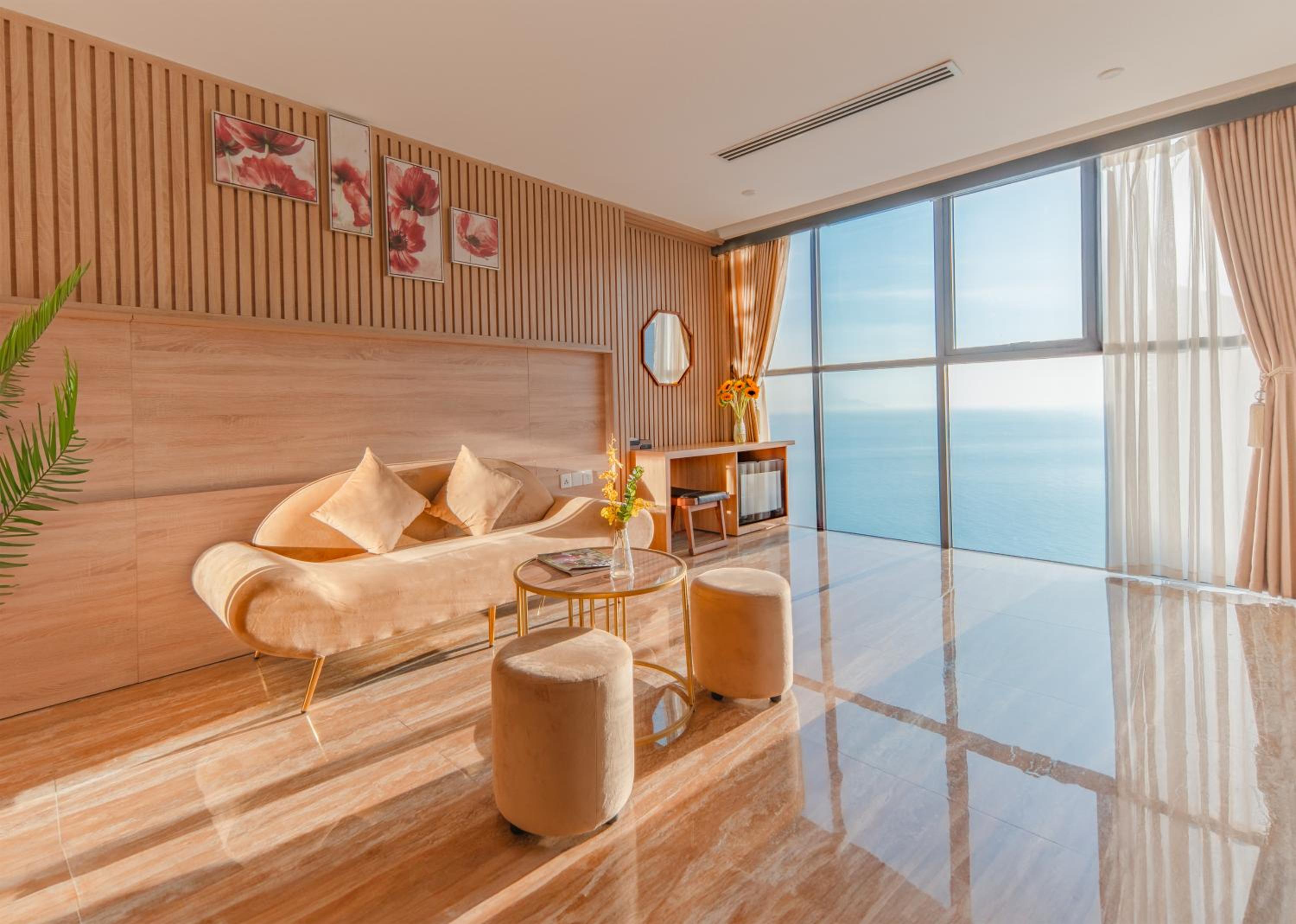 Suite with Sea View