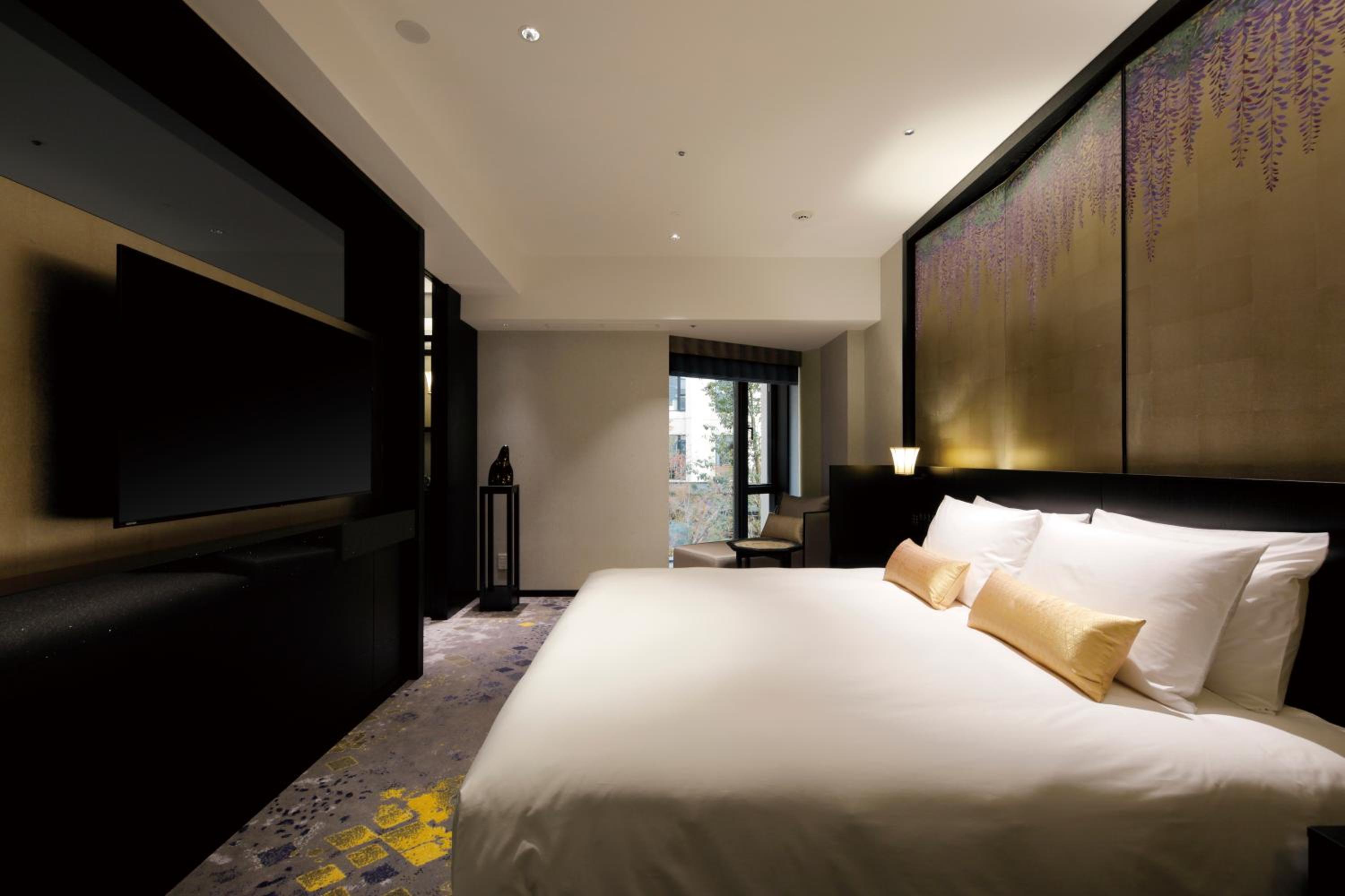 Suite King Room