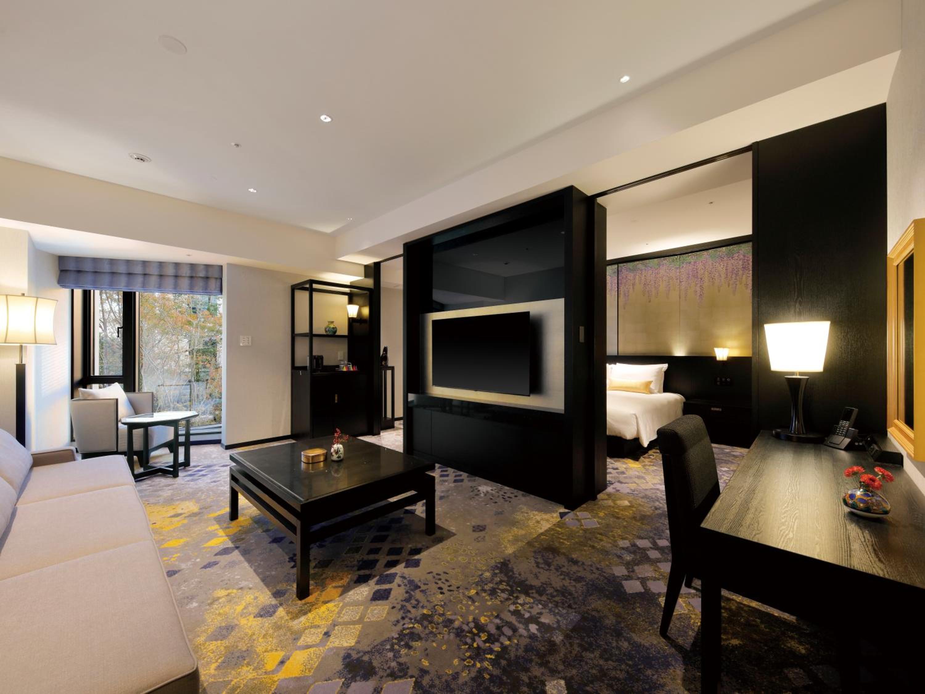 Suite King Room