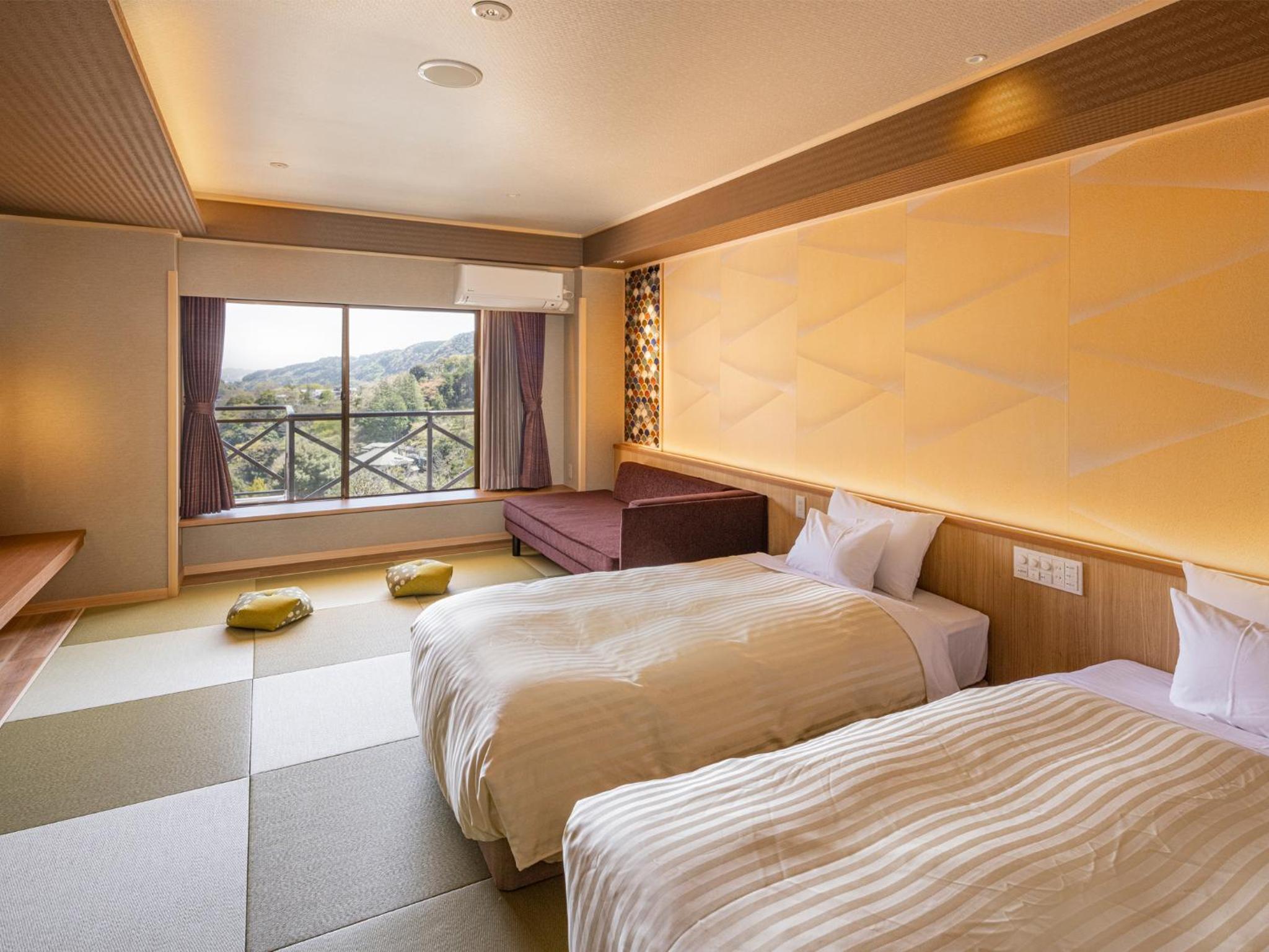 Renovated Deluxe Japanese Style twin Room with Sauna (Extra bed)