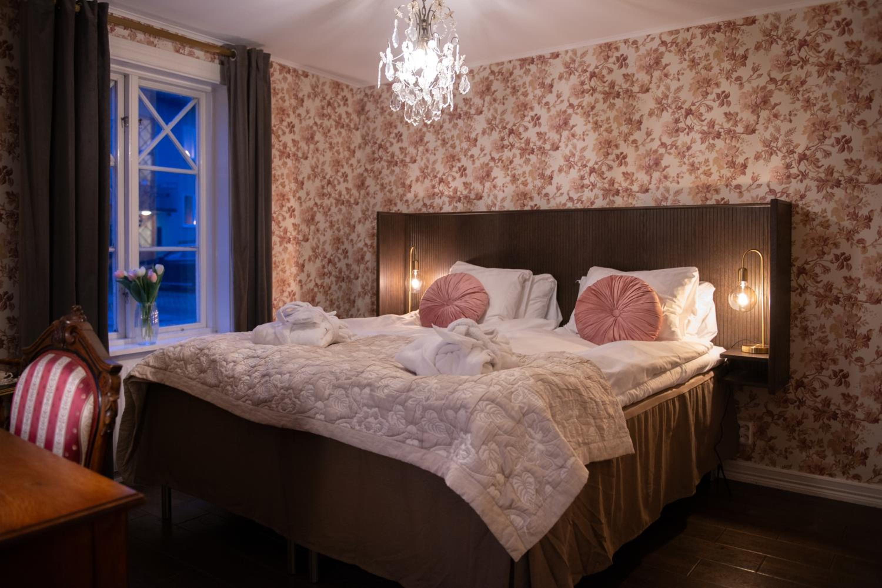 Junior Suite with Garden View