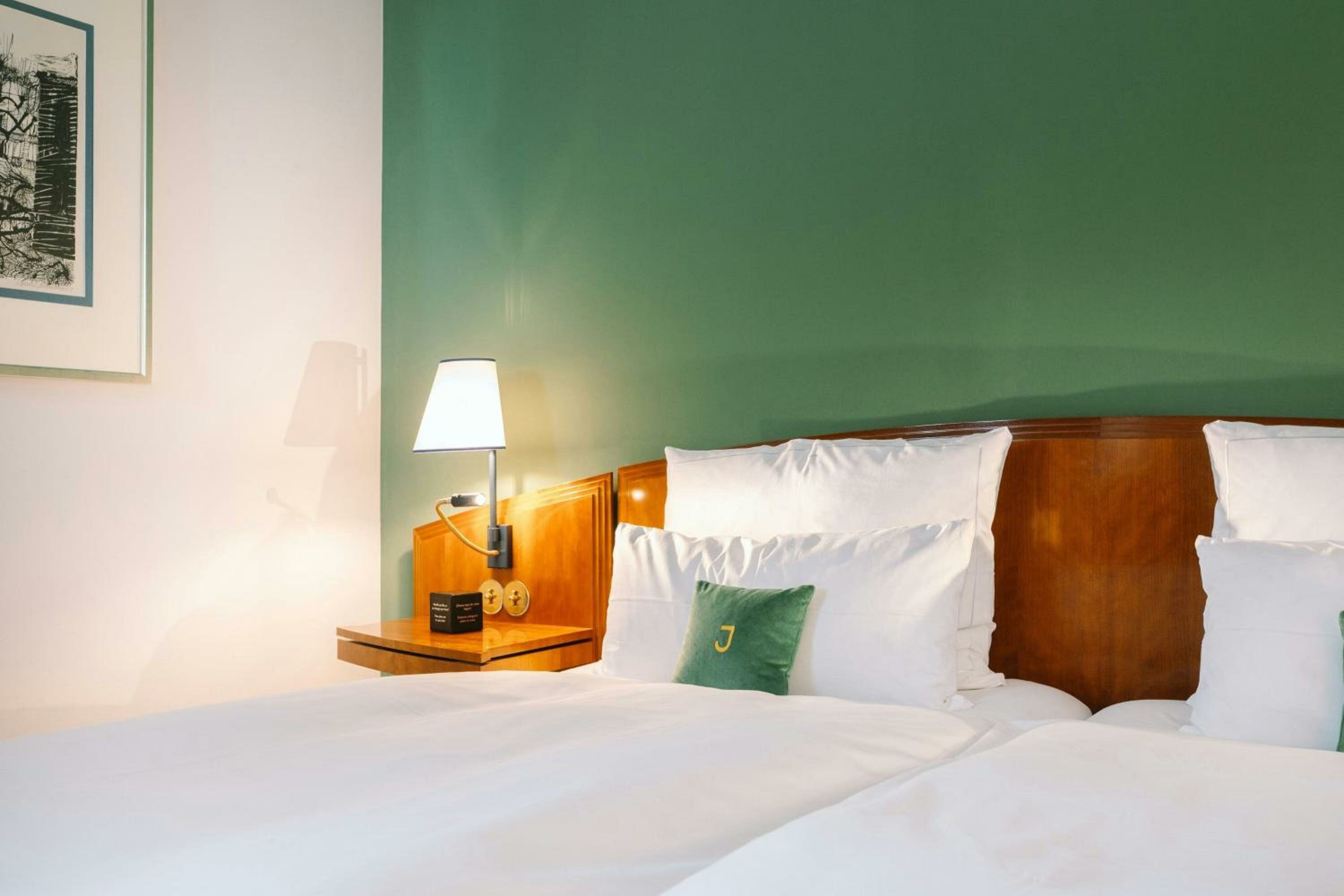 Standard Double Room with City View