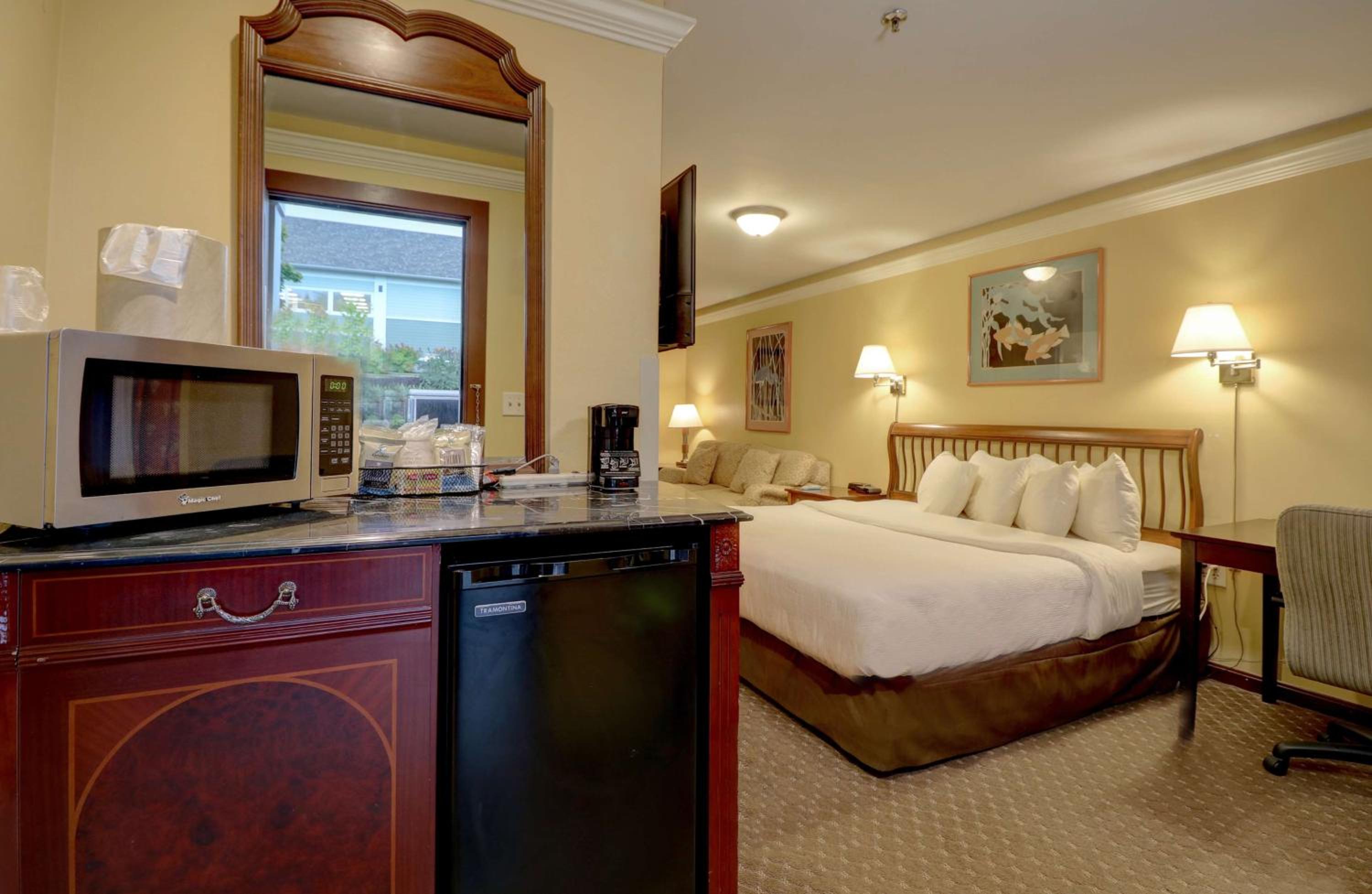 Standard King Room