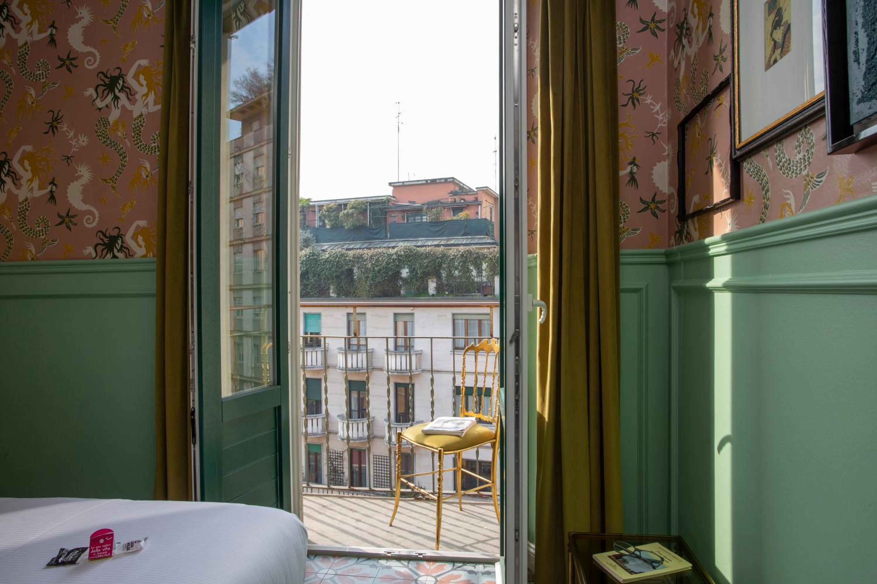 Double or Twin Room with Balcony