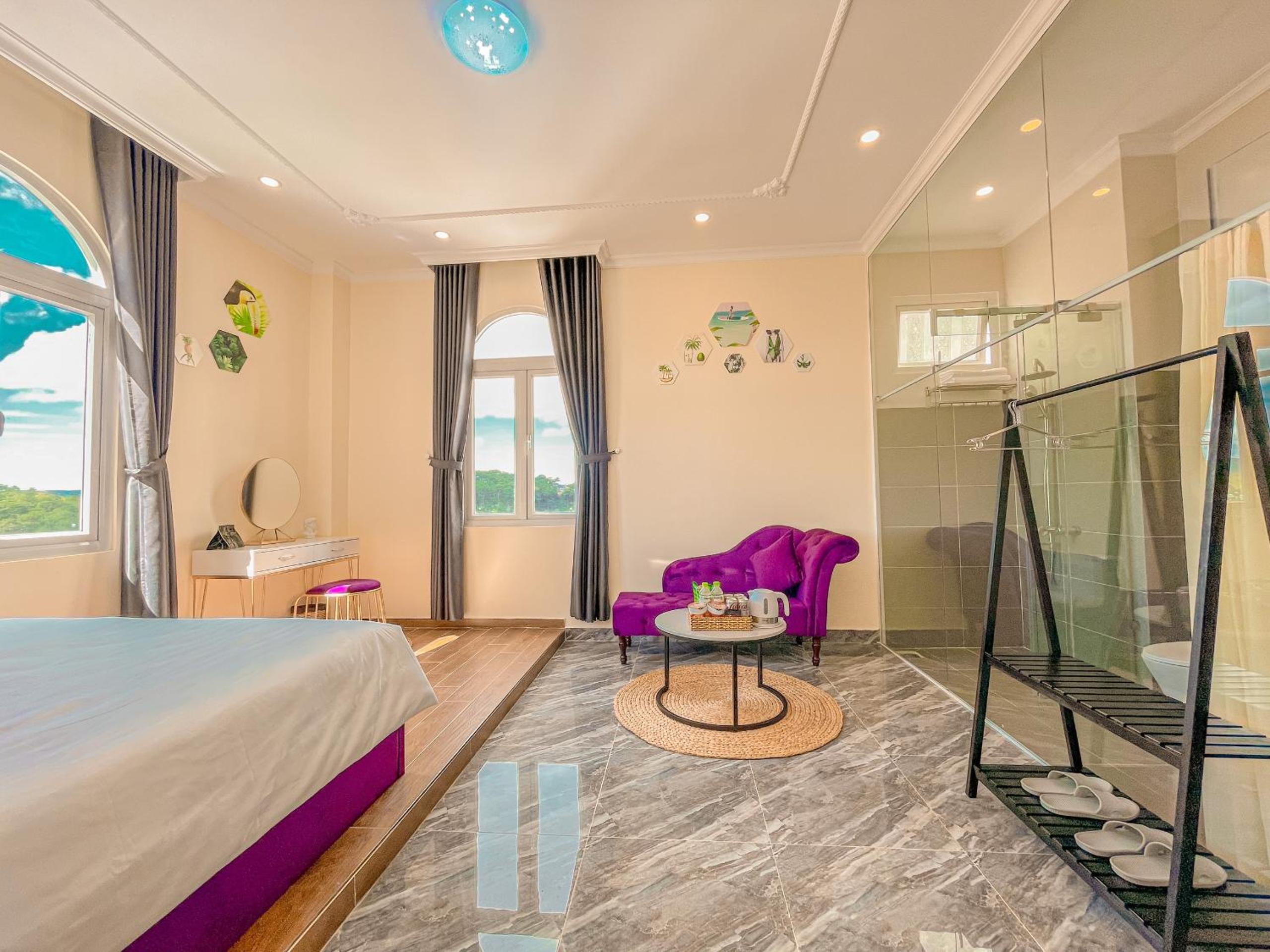 Suite With Mountain View