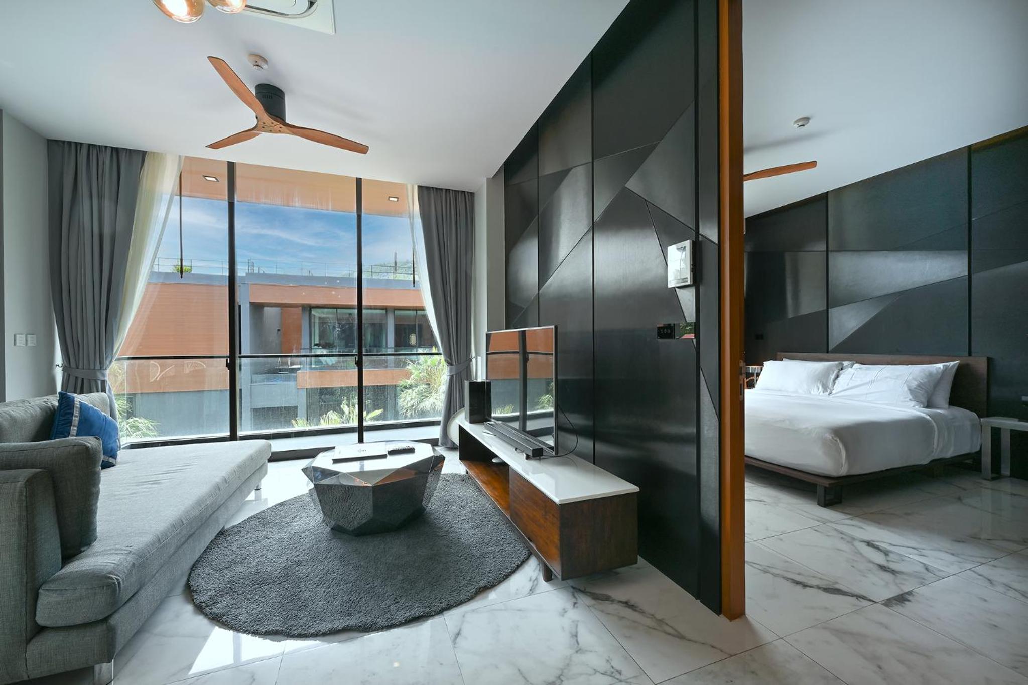 One-Bedroom Suite with Private Pool 