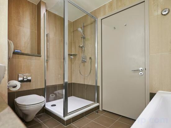 Deluxe King Plus Room