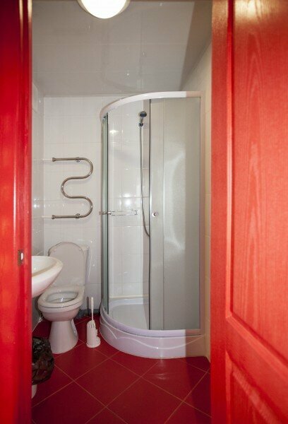 Двухместный номер с 2 отдельными кроватями и душем