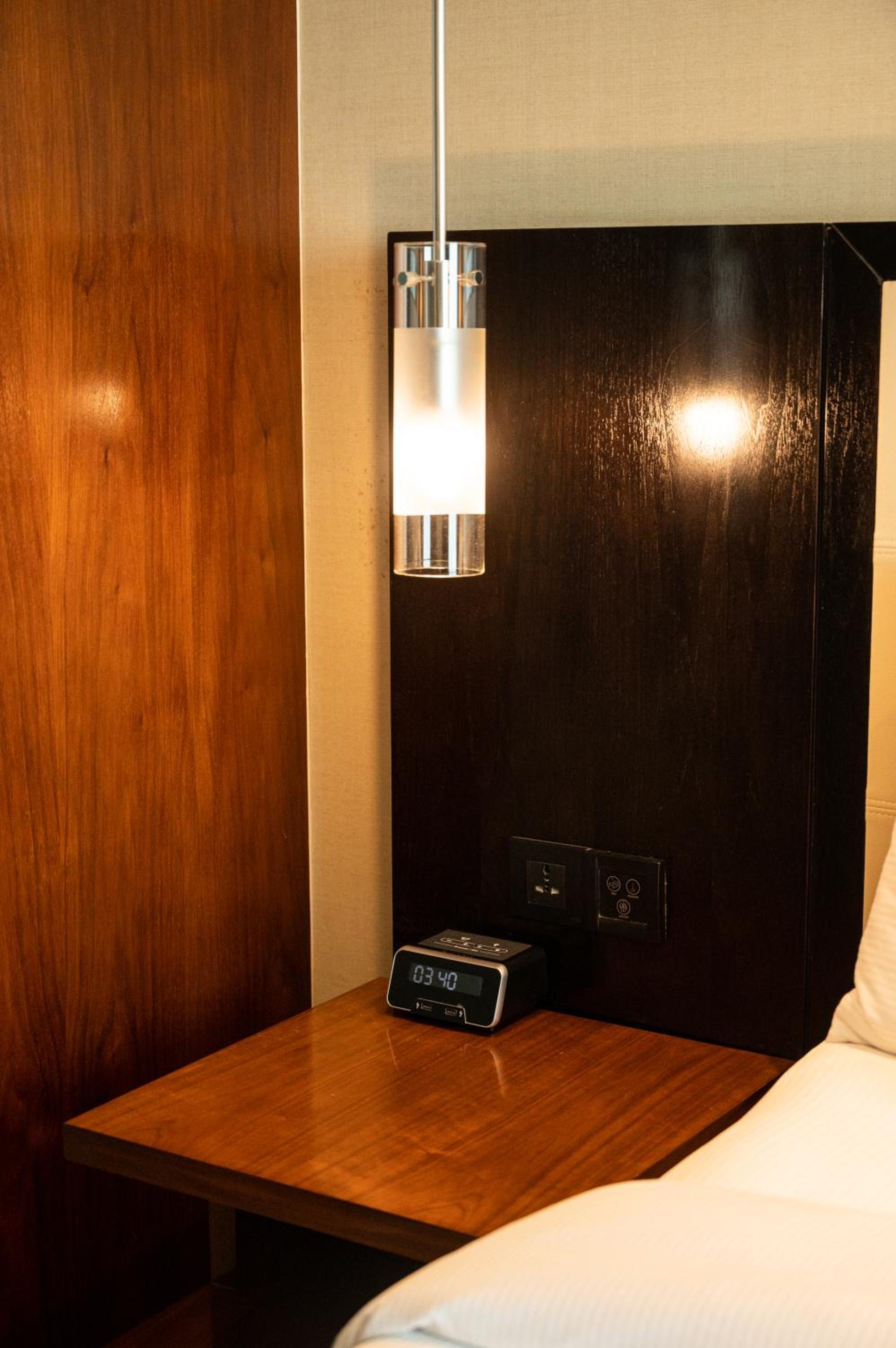 Executive King Room - Lounge Access