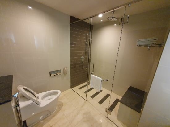 One Bedroom Superior King Suite (Studio Concept)