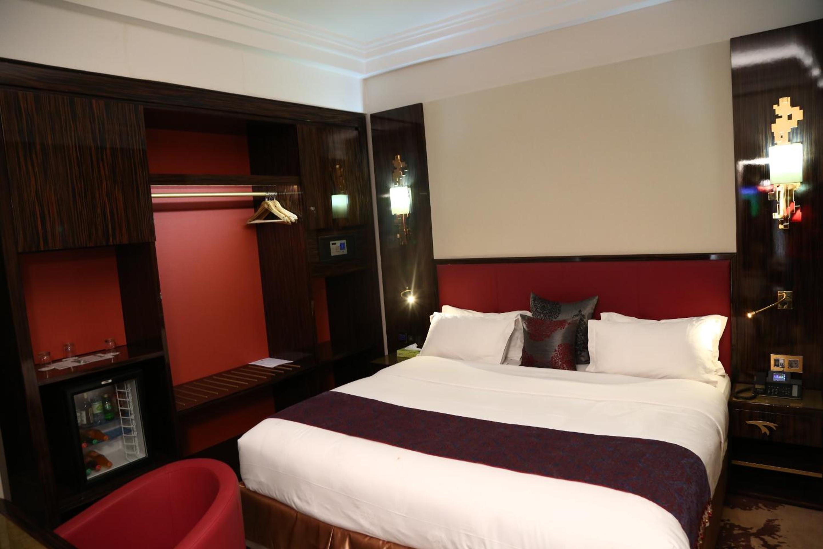 Suite with City View