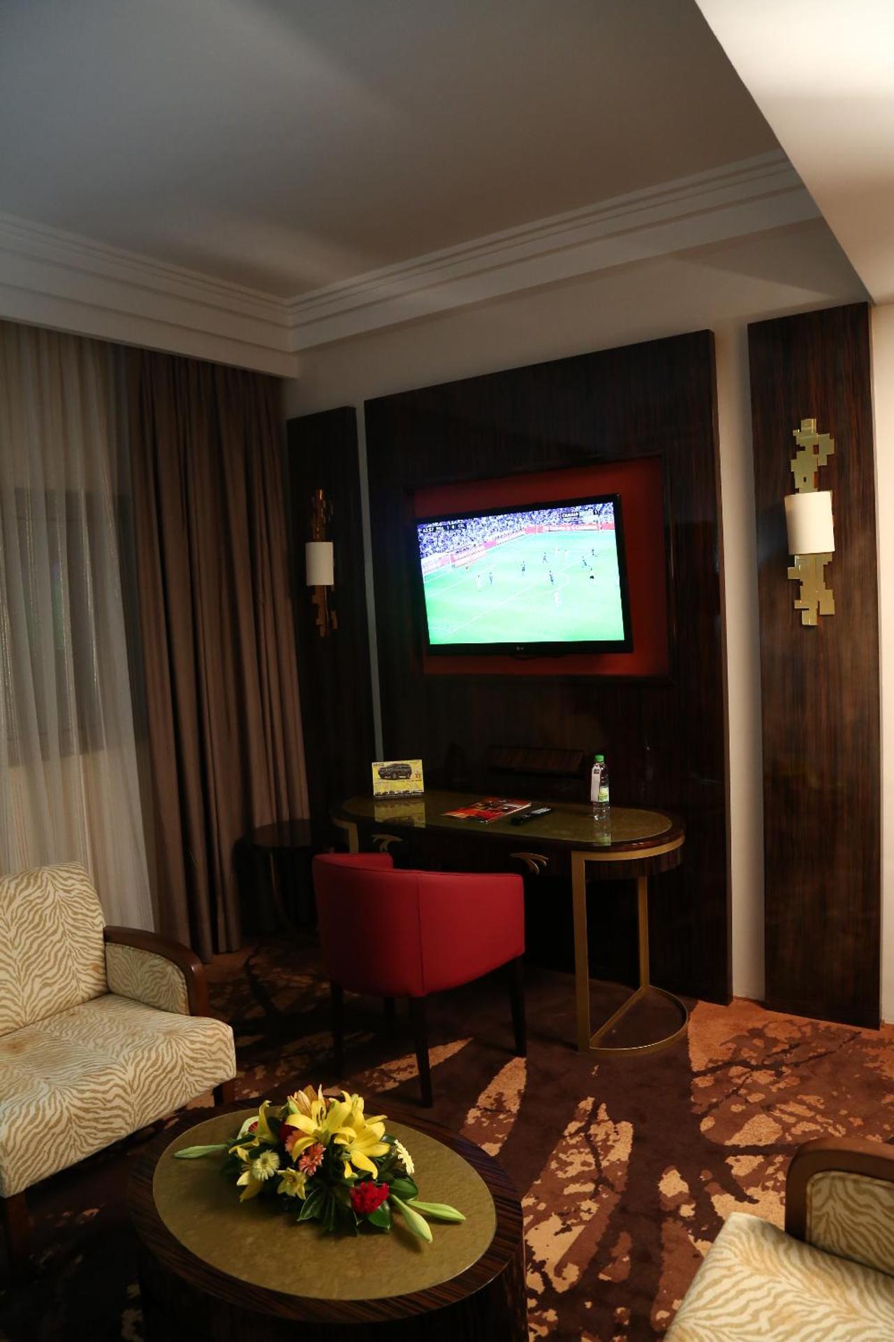 Suite with City View