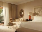 Arabian Court Family Deluxe Room в One&Only Royal Mirage