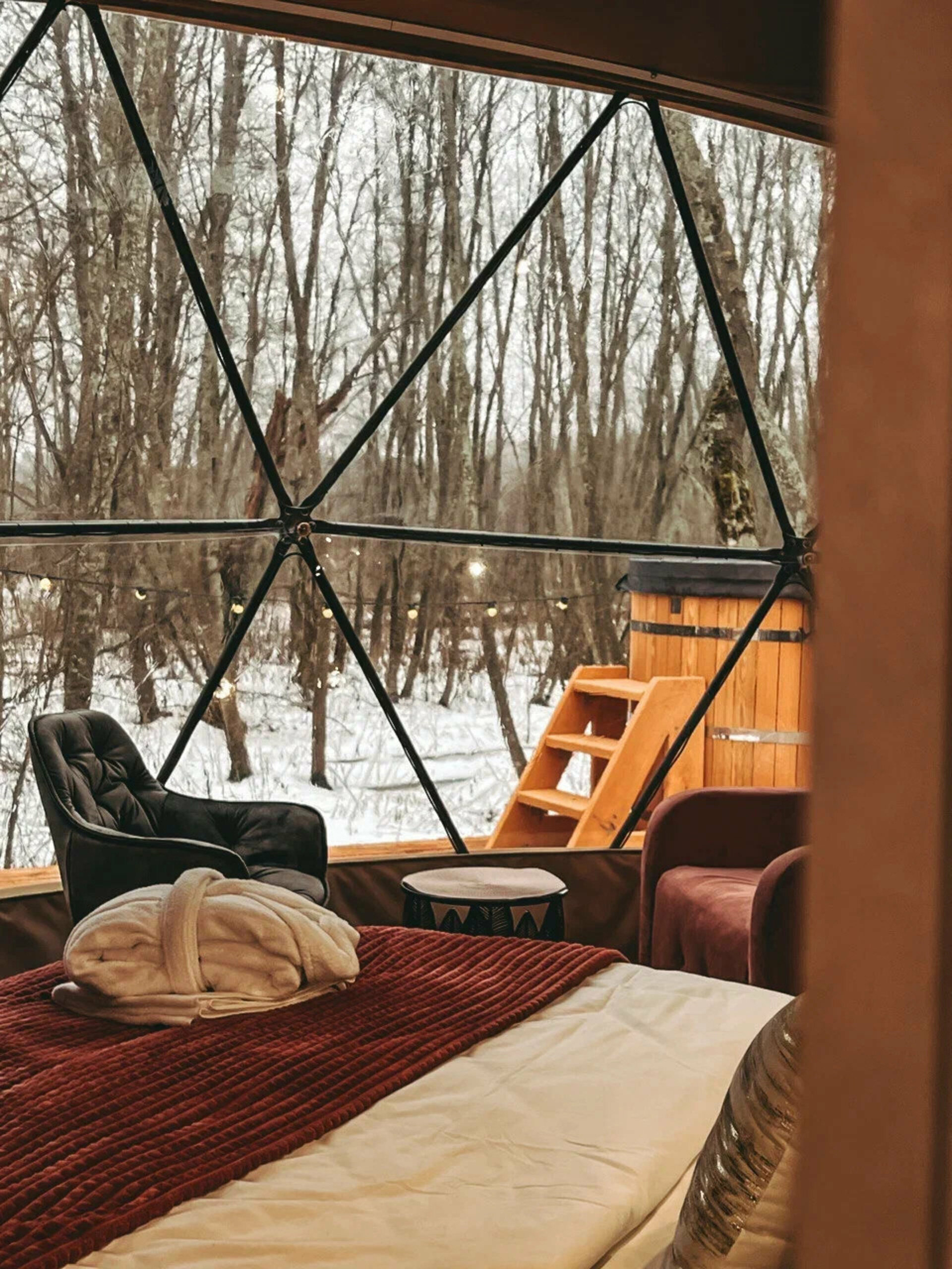 Геокупол Люкс "Стоунхендж"