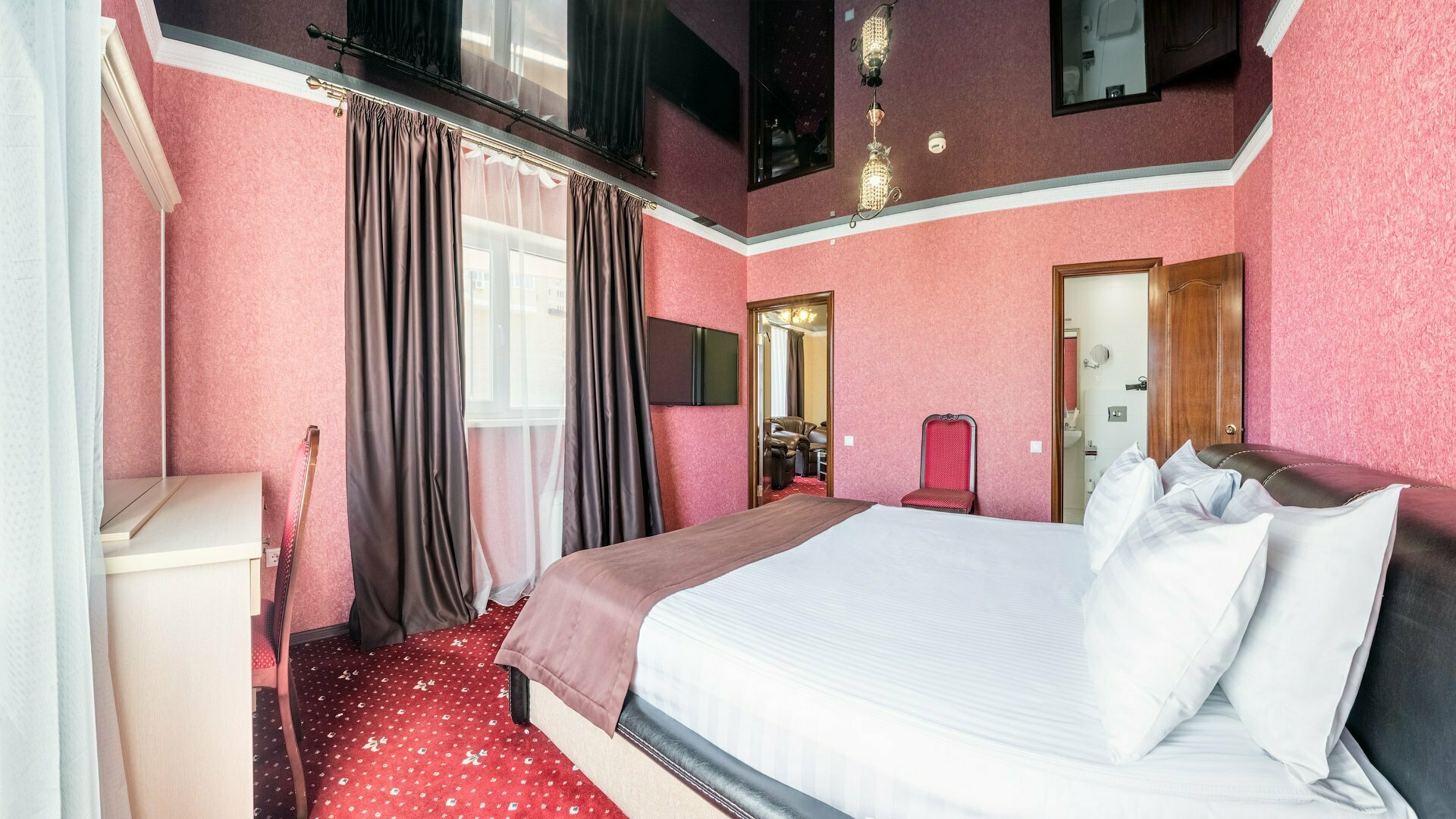 Люкс с балконом