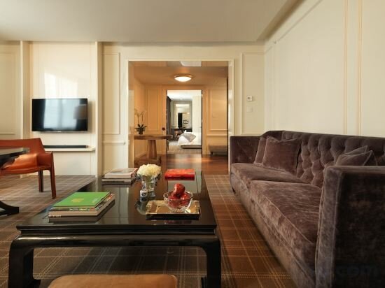 Pearl Suite
