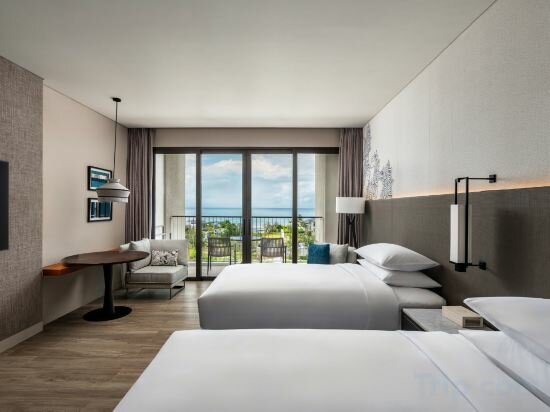 Deluxe Guest Room, 2 Double, Ocean View, Balcony