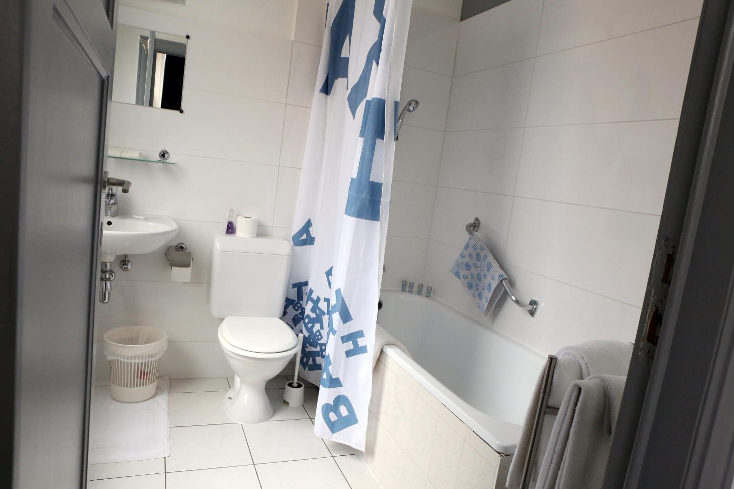 Double Room (2 Adult)