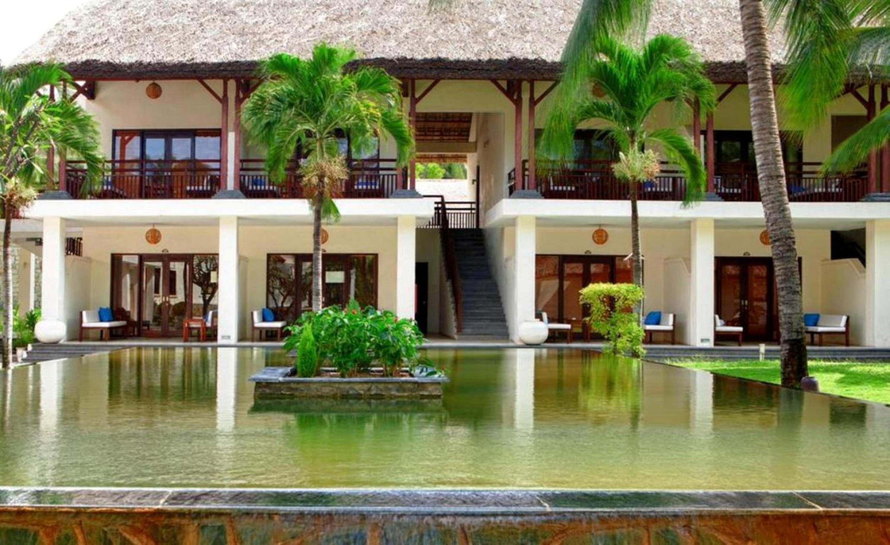 Superior Double or Twin Room with Balcony and Garden View