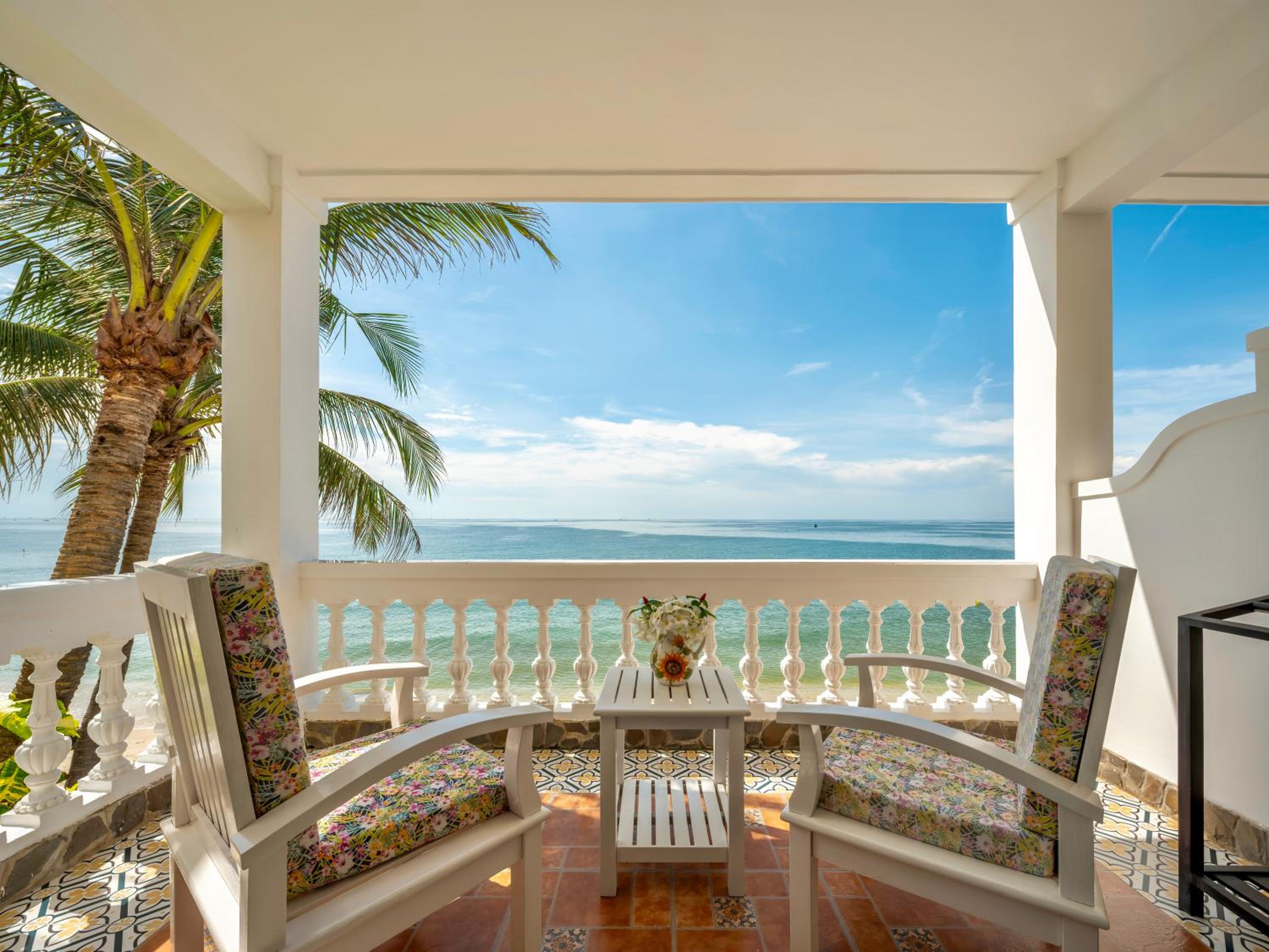 Family Room with Sea View