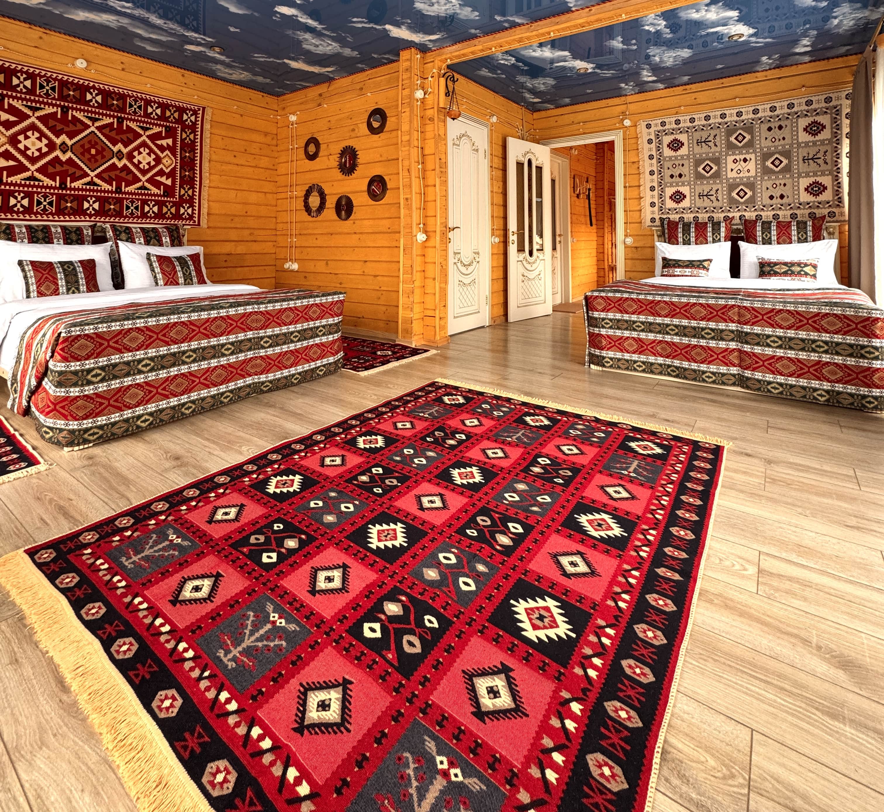 Двухкомнатный комфорт с общей террасой и видом на горы | 2 этаж