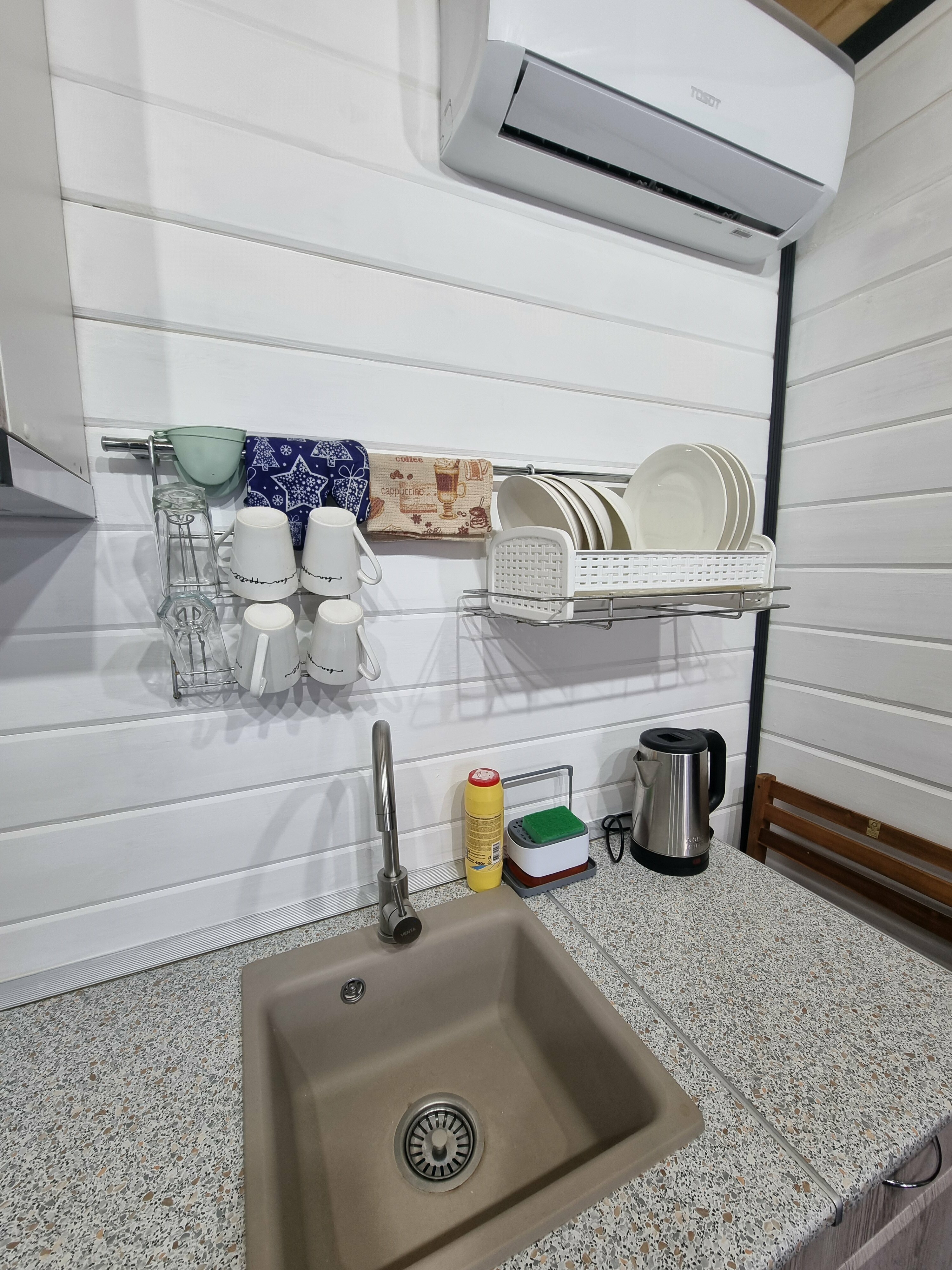 Домики с видом на двор