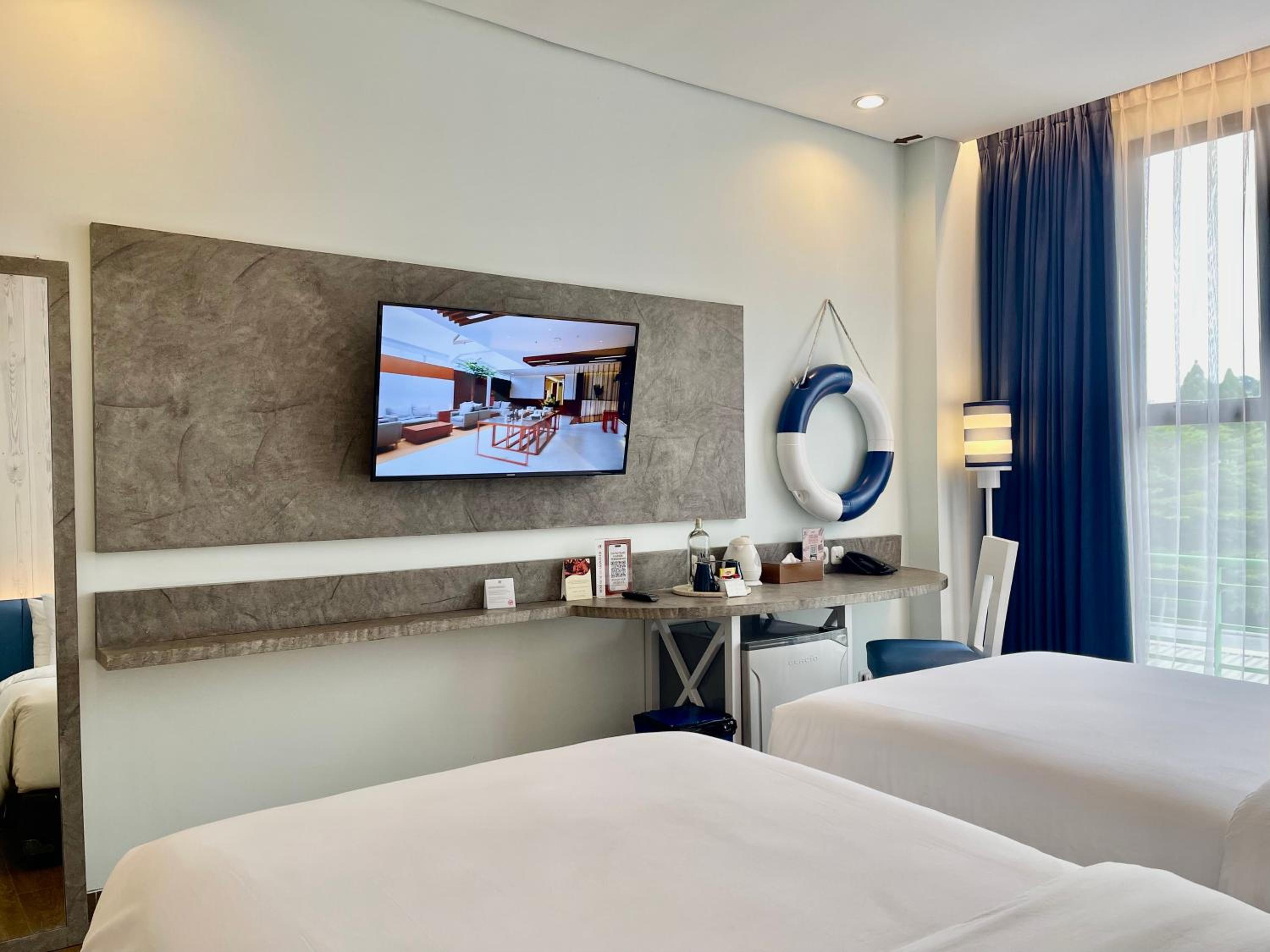 Summer Deluxe Room - Twin bed