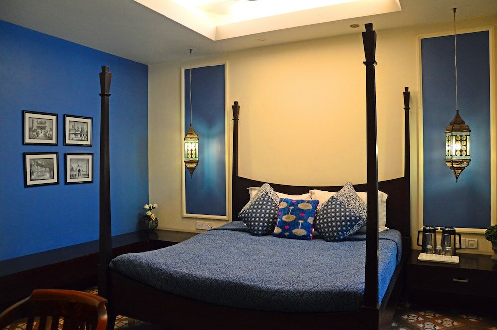 Suite with Airport Pickup