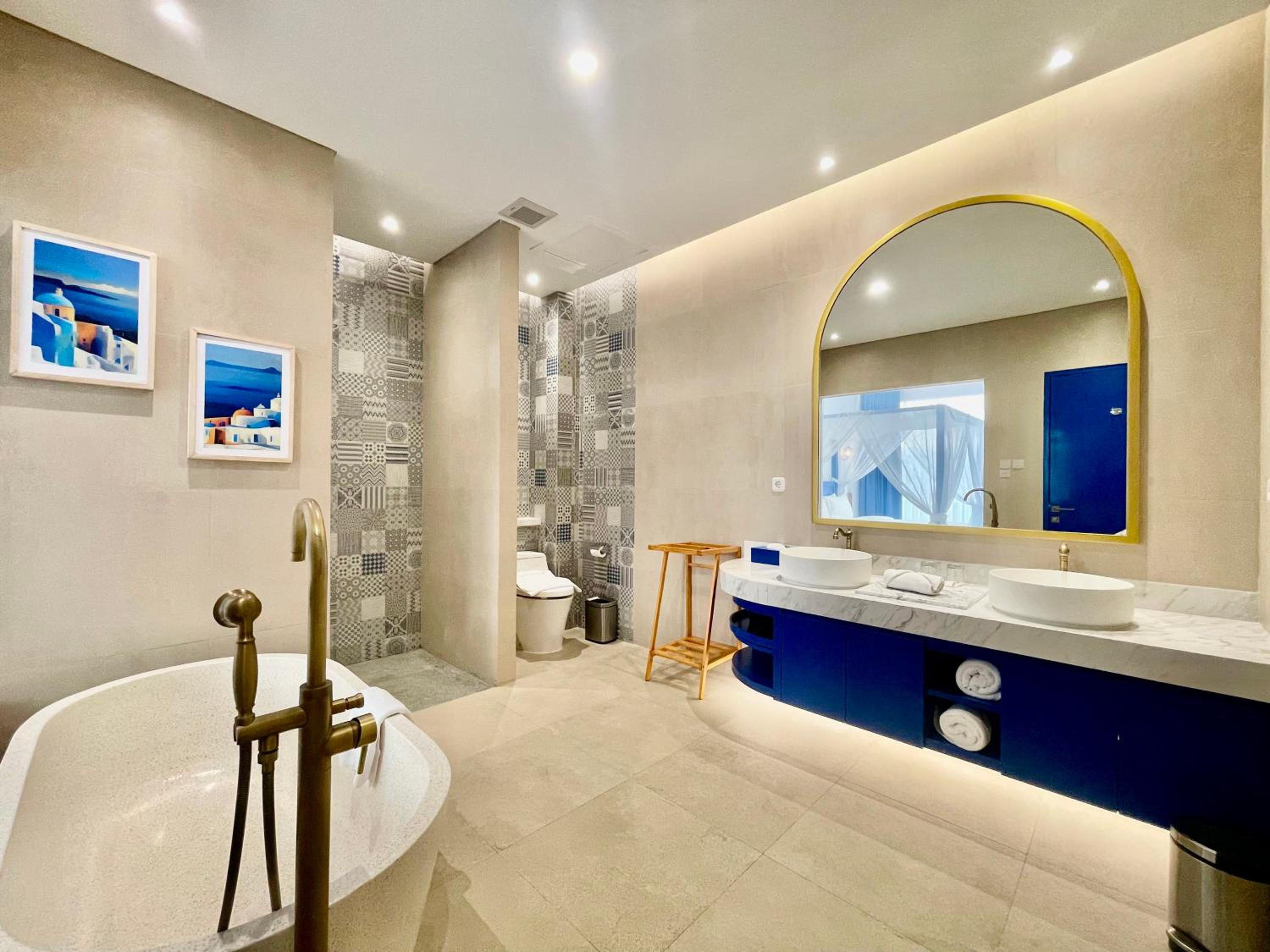 Suite Santorini King Bed